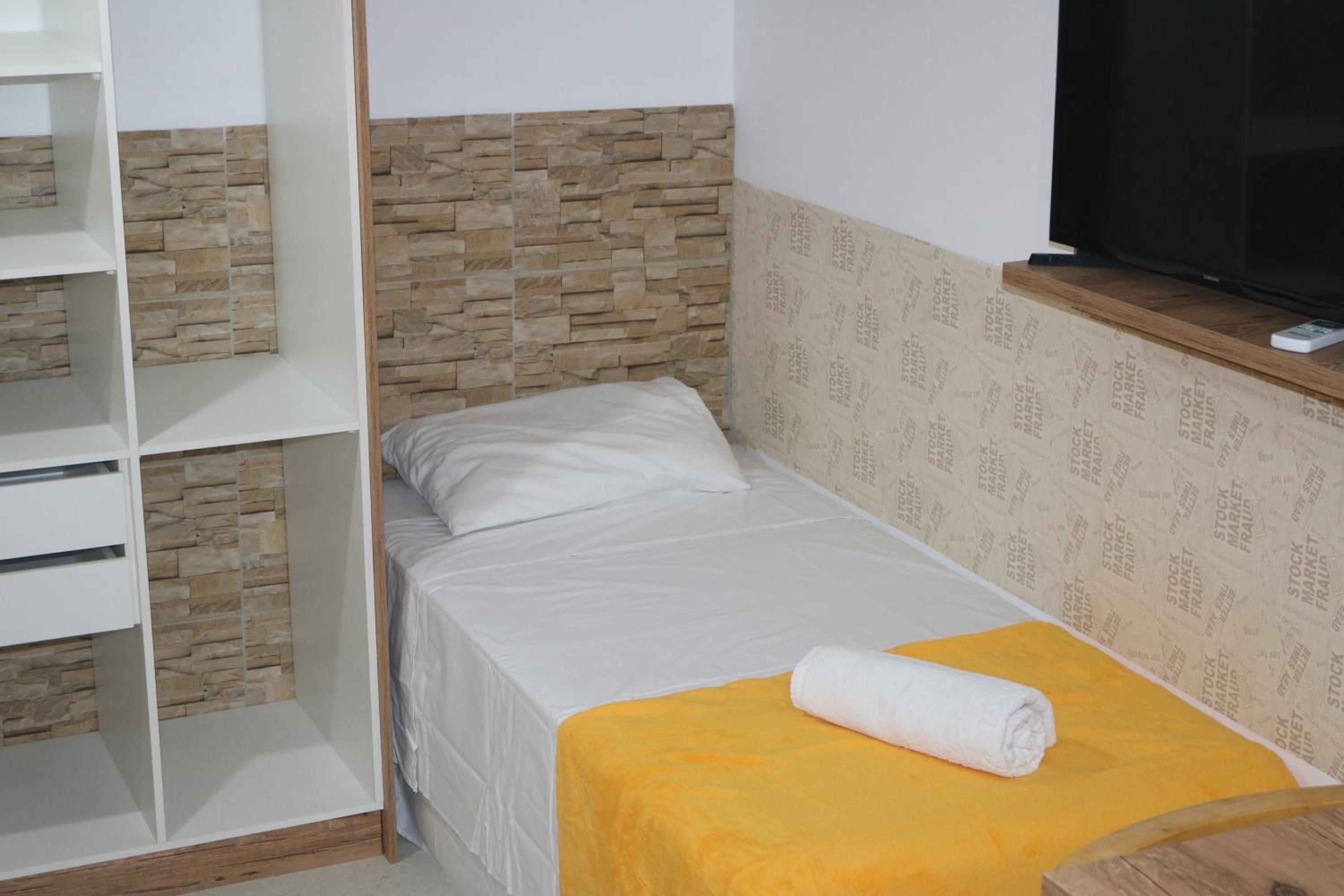 Photo 44