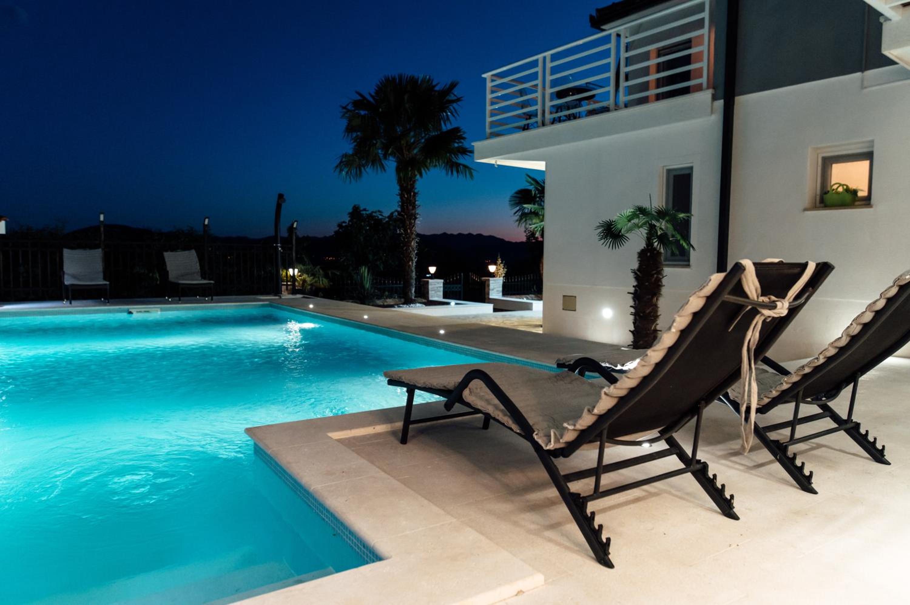 Villa Nar view 5