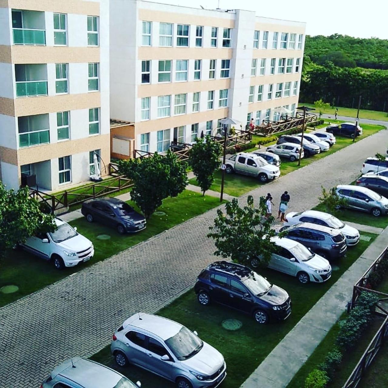 Muro Alto Condomínio Clube