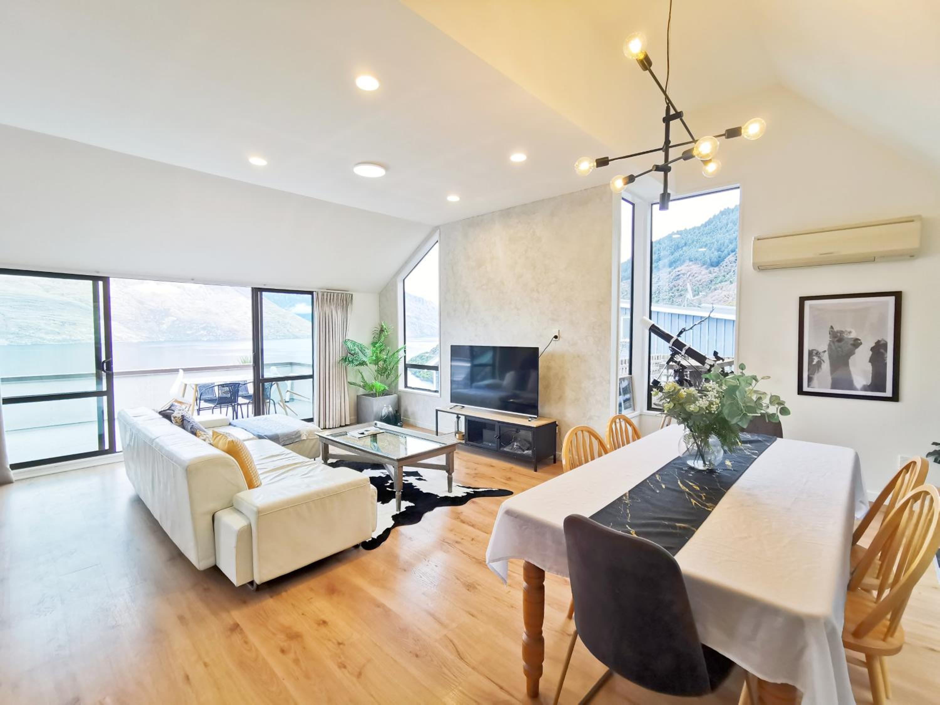 Queenstown Lakeview Holiday Home-5mins to town