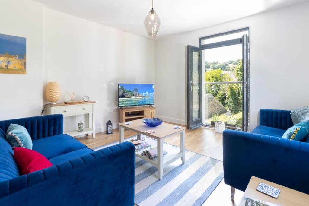 Oystercatcher Court - Stunning Coastal Location view 5