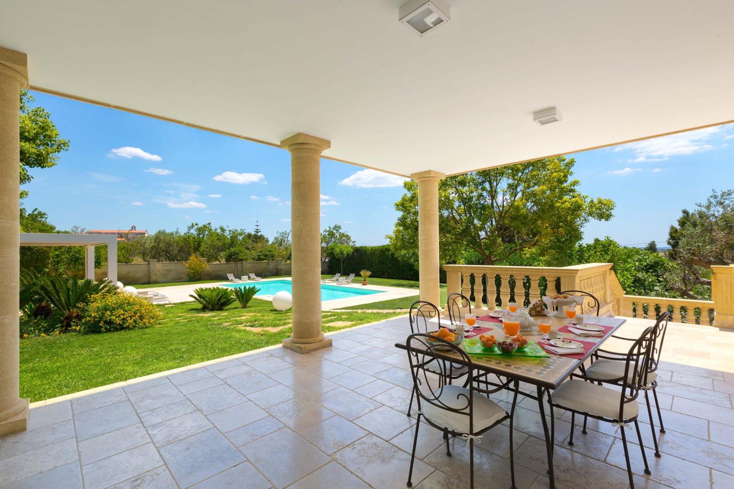 Villa Loran by Perle di Puglia