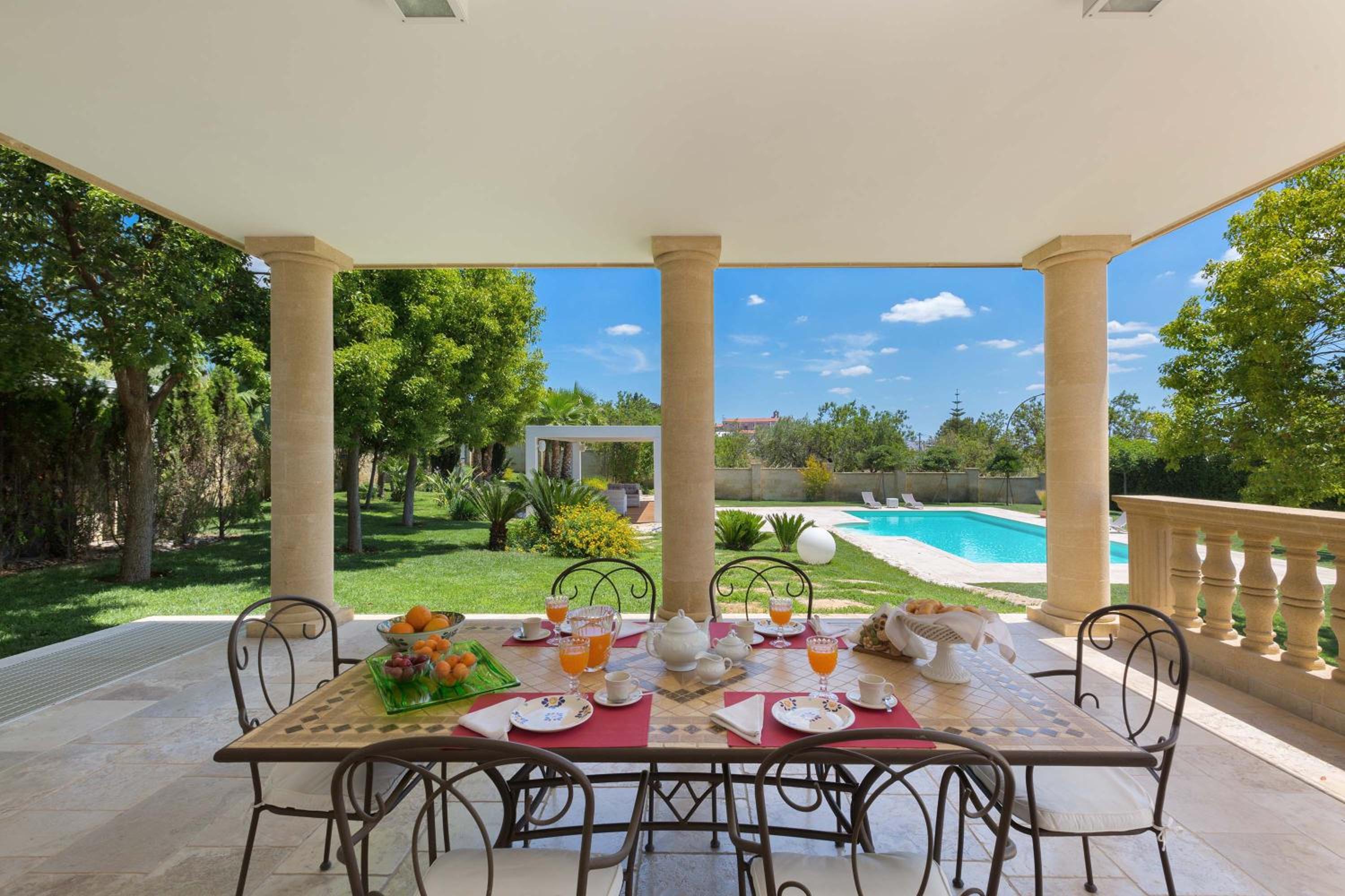 Villa Loran by Perle di Puglia