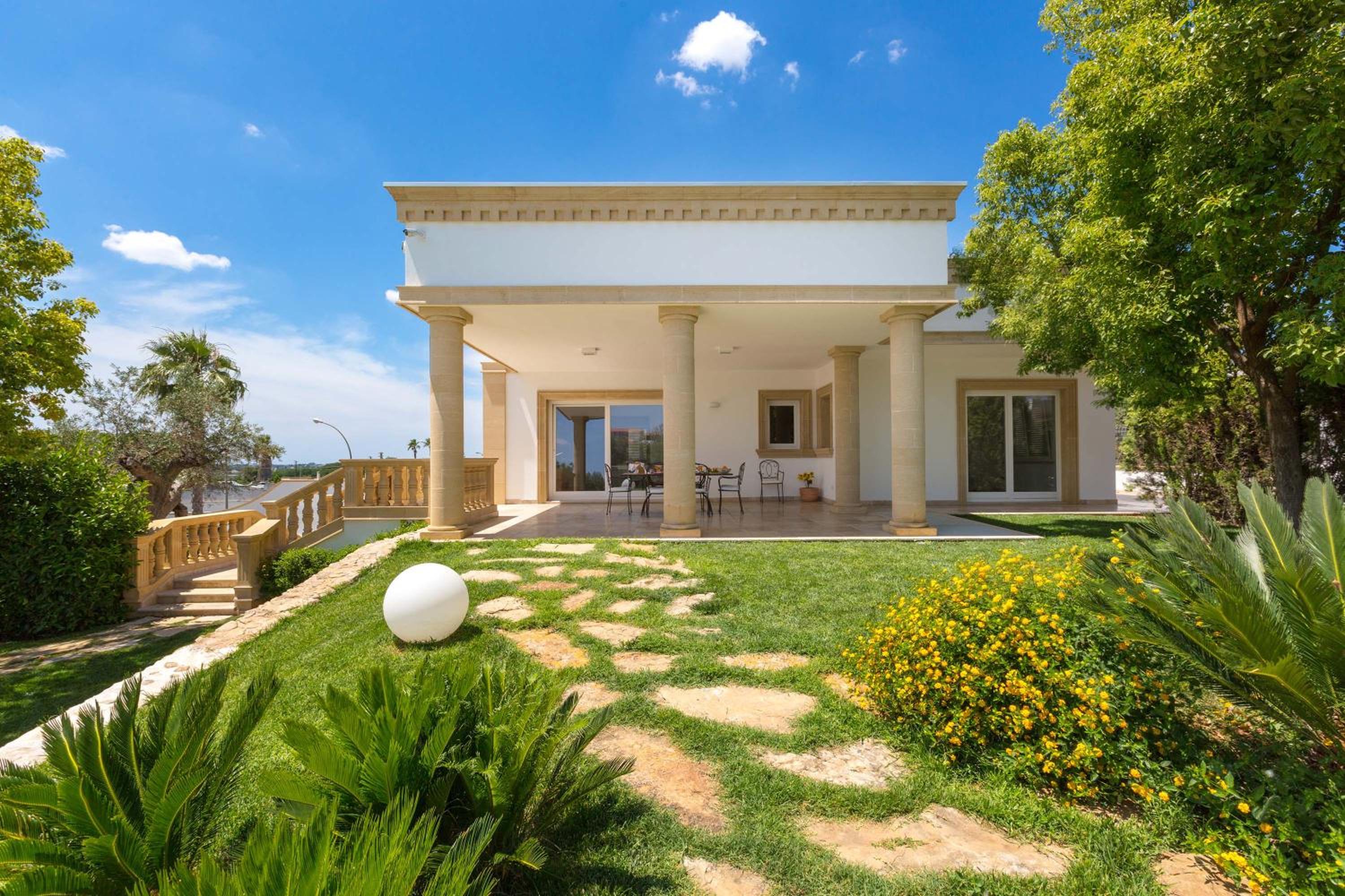 Villa Loran by Perle di Puglia