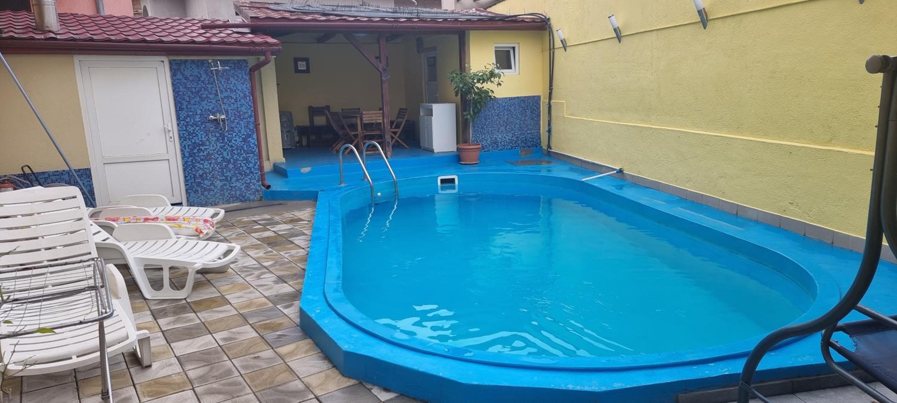 Pensiunea Chrisland view 3