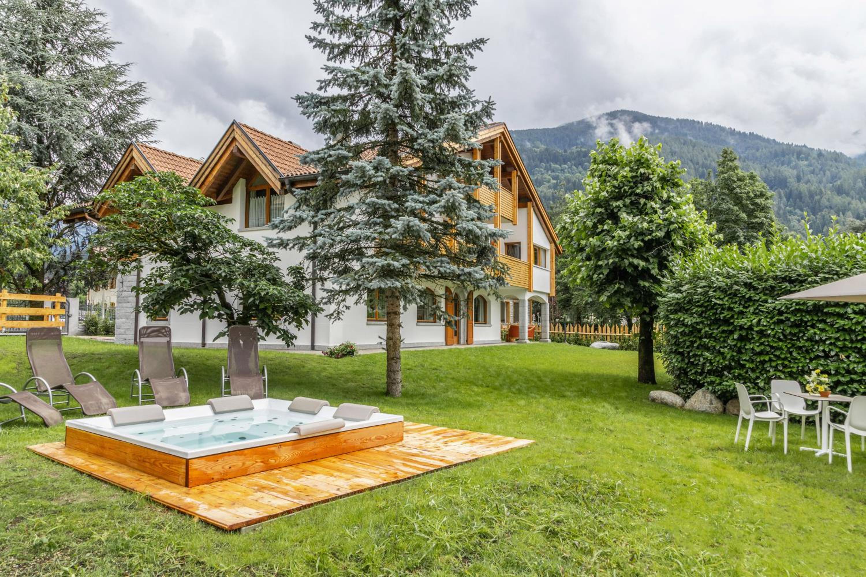 Hotel Chalet Mountain Plaza - Apt Overland - Image 1