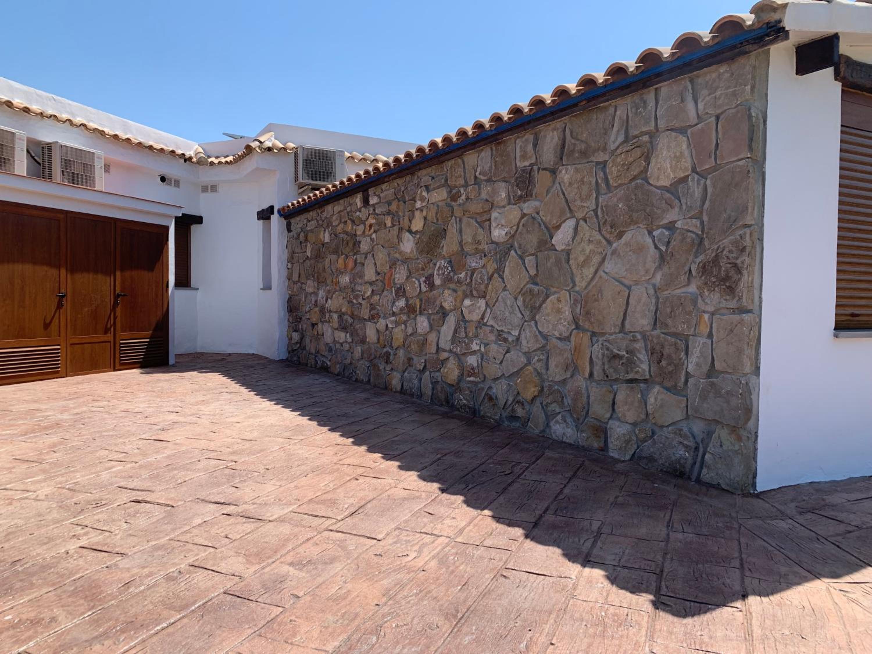 Apartamentos Villa Pirata Tarifa