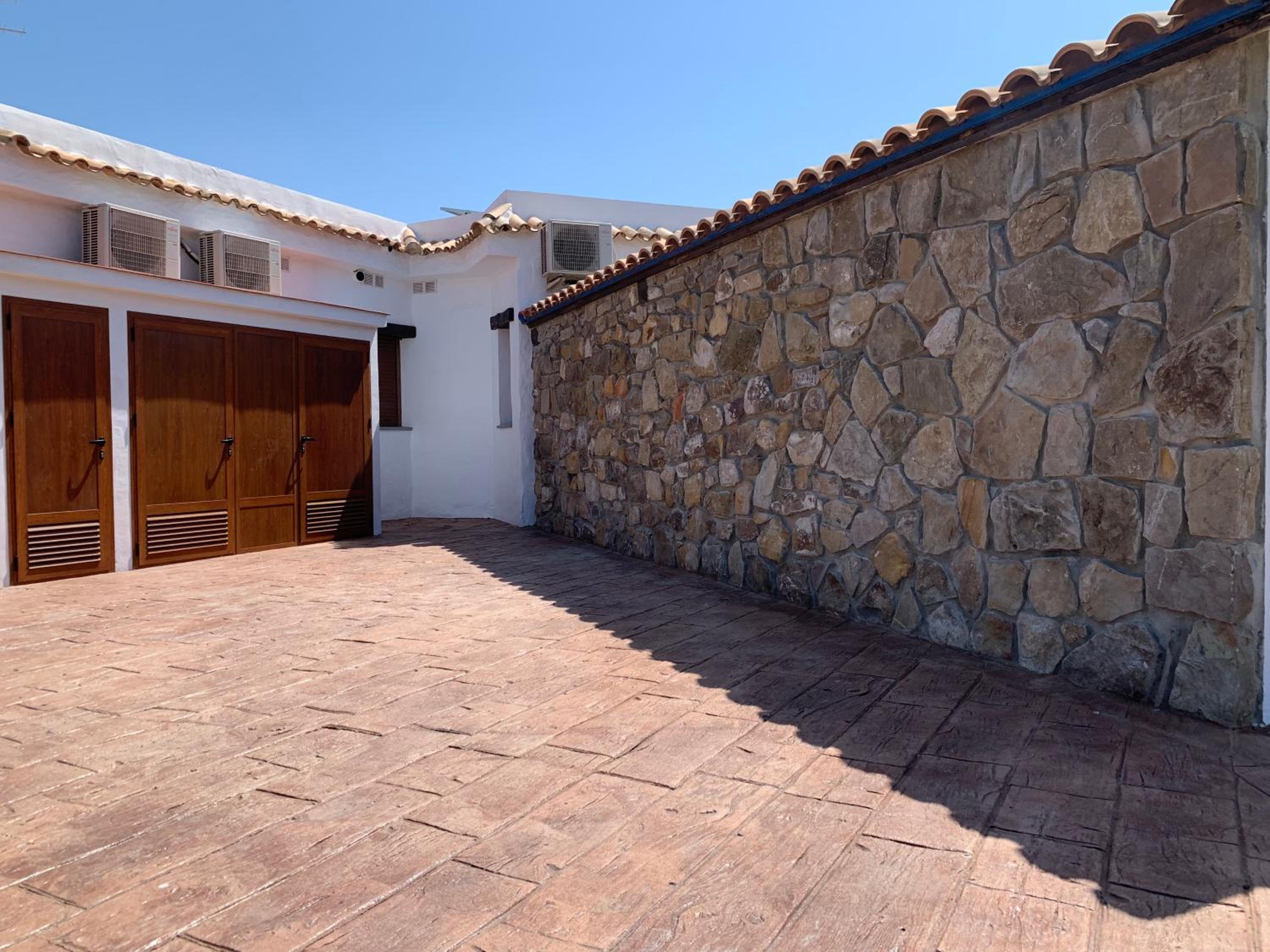 Apartamentos Villa Pirata Tarifa