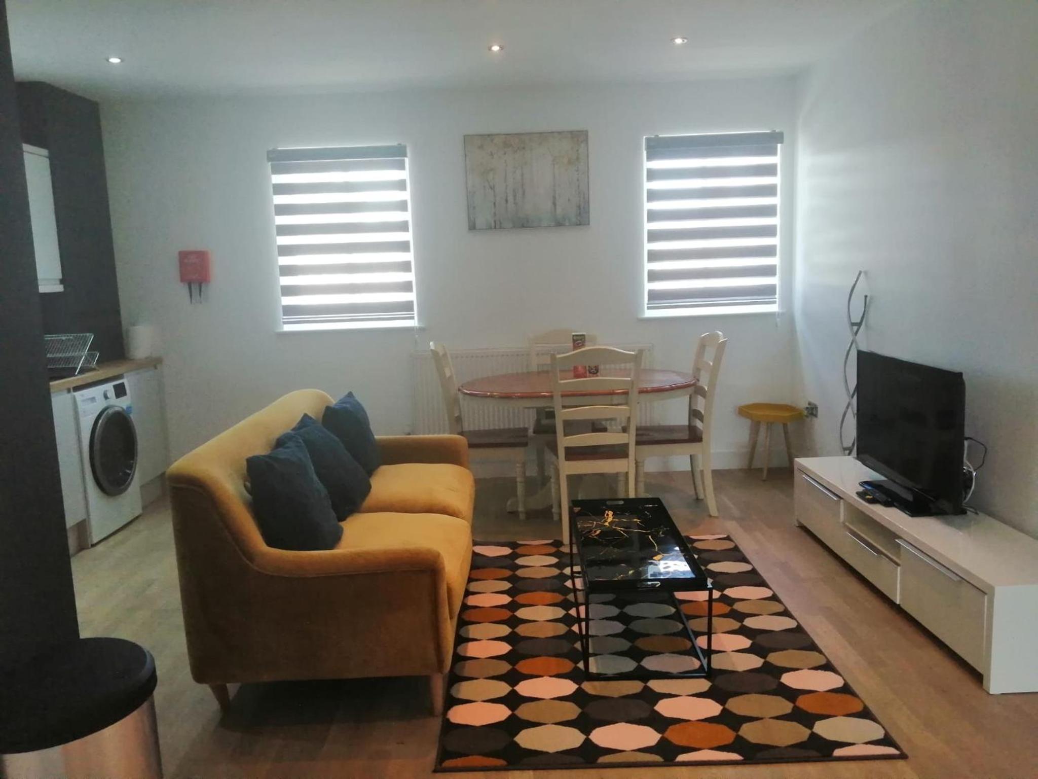 Apartment No 8 - Stay in style in the heart of the Cathedral City. view 3
