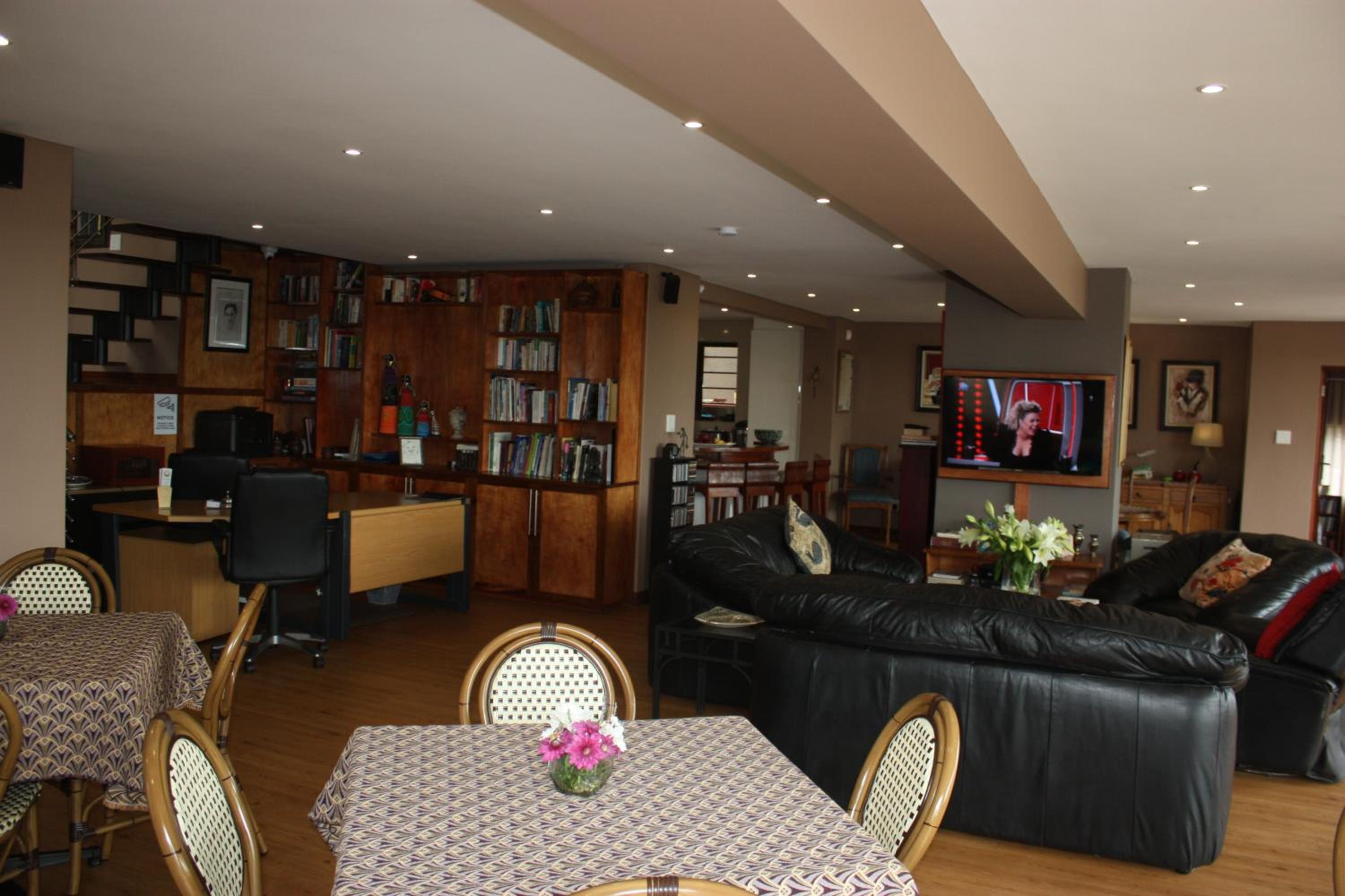 Over The Moon Guesthouse