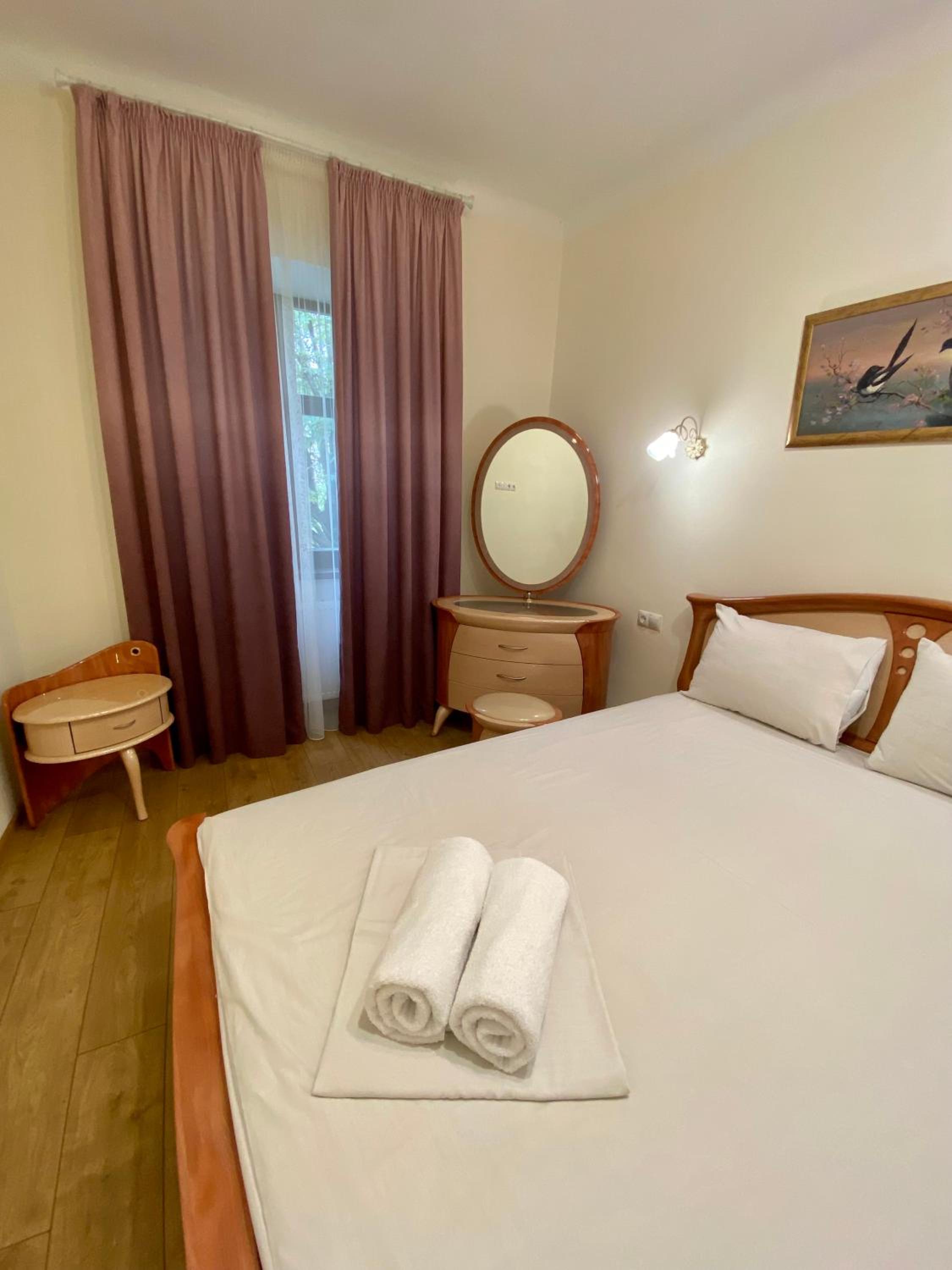 Yaroslav Osmomysl Square Apartments view 2
