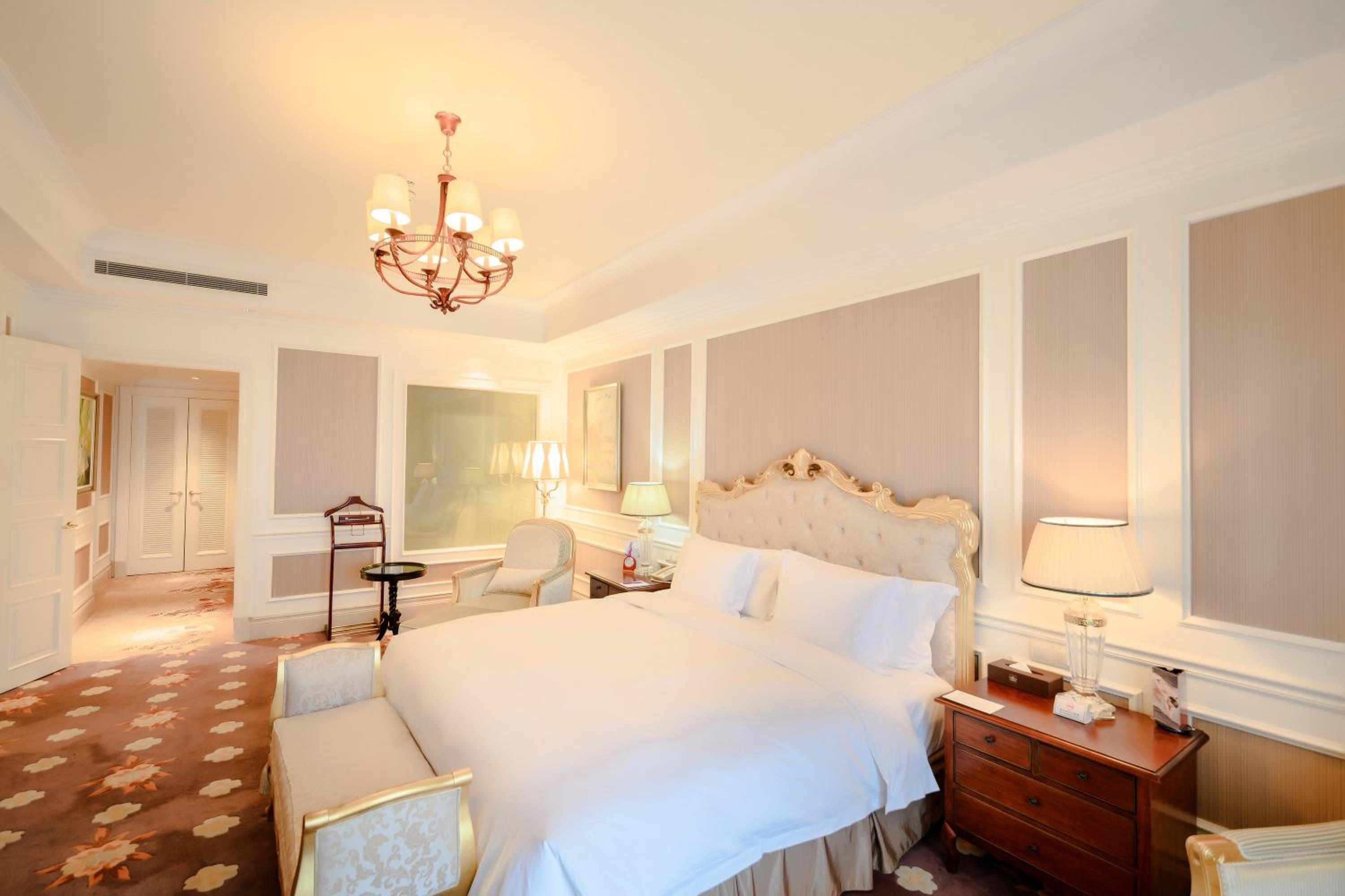 Crowne Plaza Ocean Spring Resort by IHG