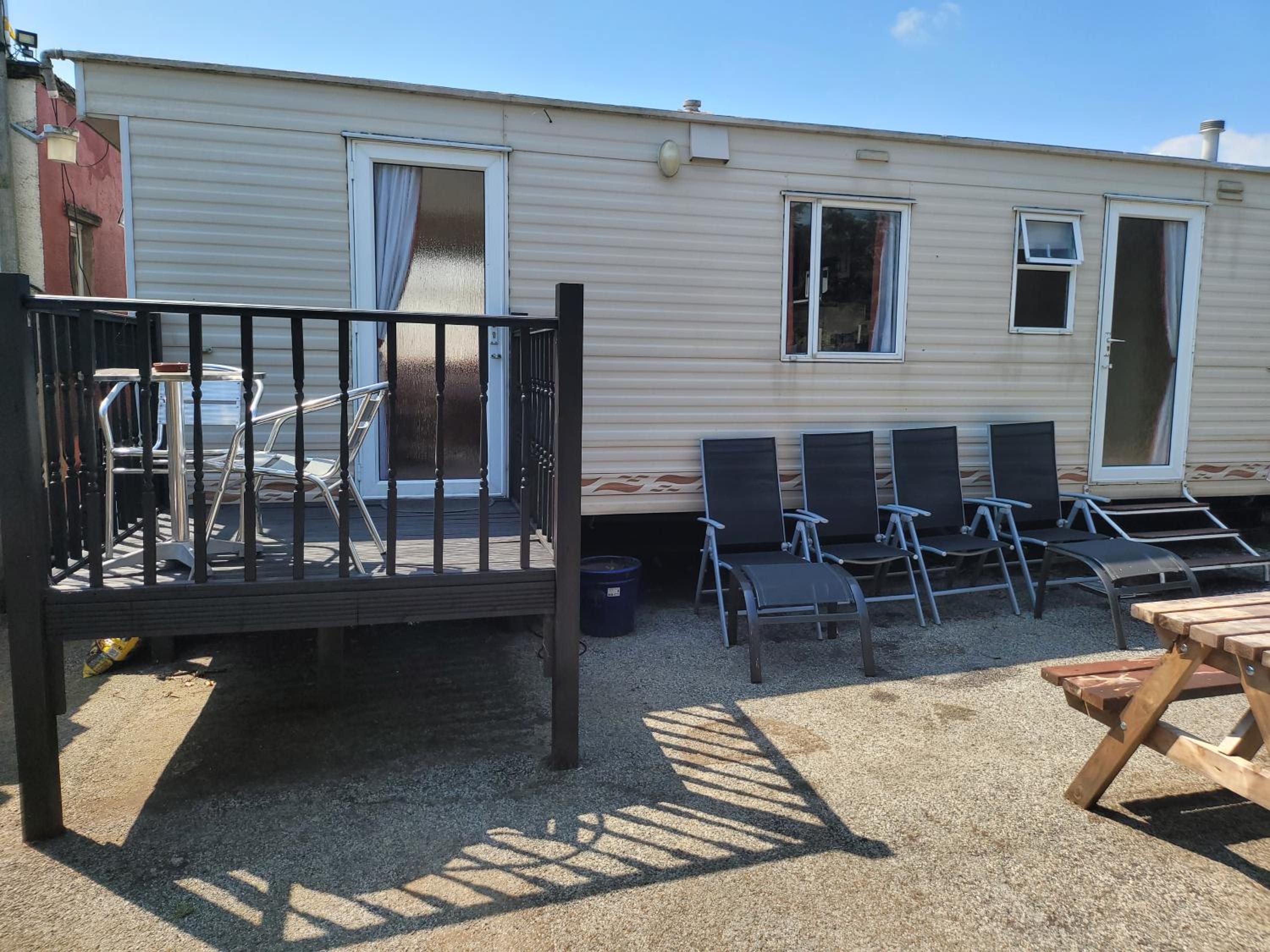 the jackdaw pub SELF CATERING STATIC CARAVAN free breakfast supplied, photo 66
