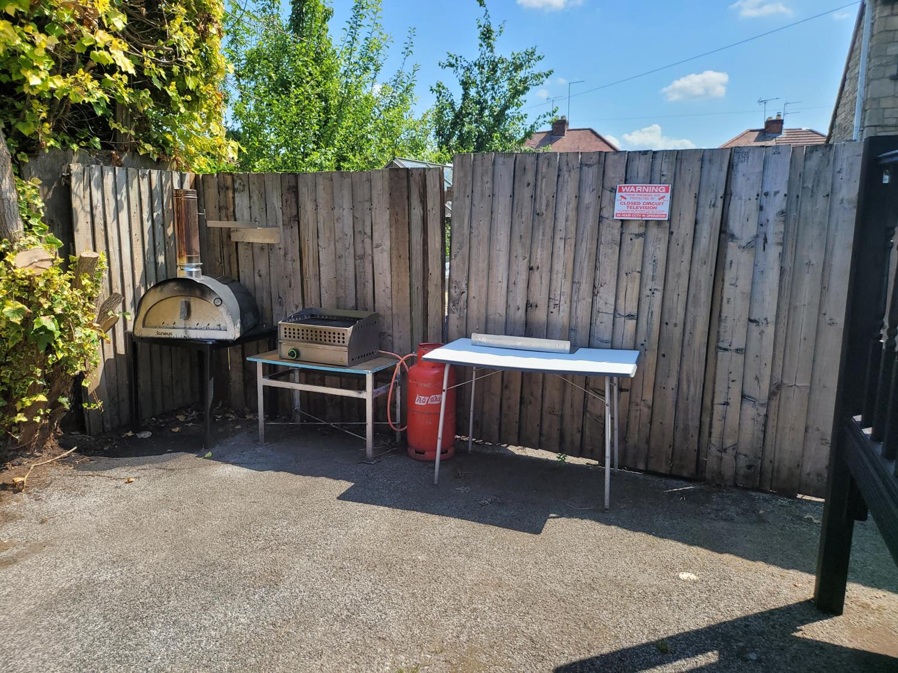 the jackdaw pub SELF CATERING STATIC CARAVAN free breakfast supplied, photo 27