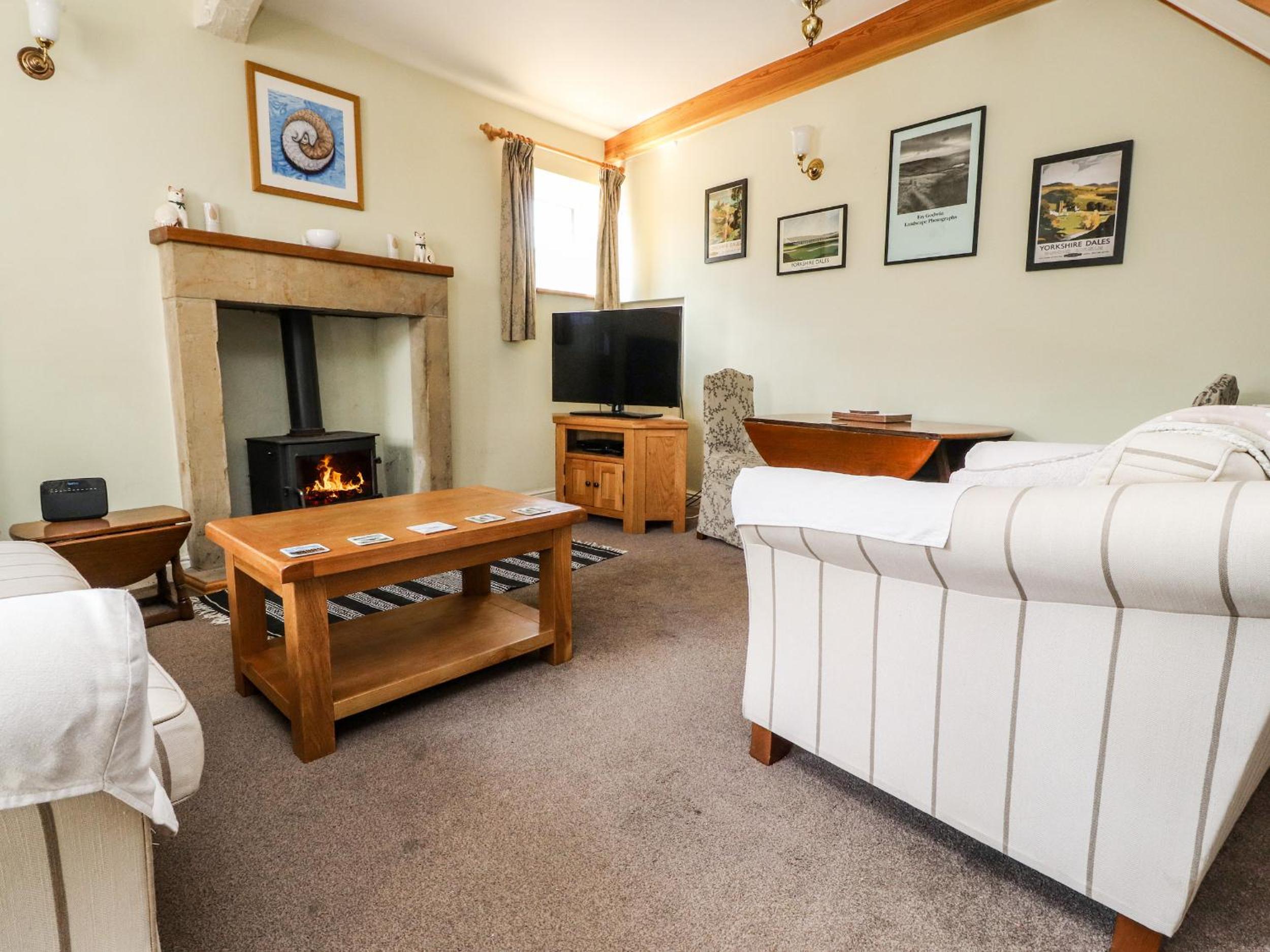 Lychgate Cottage view 3