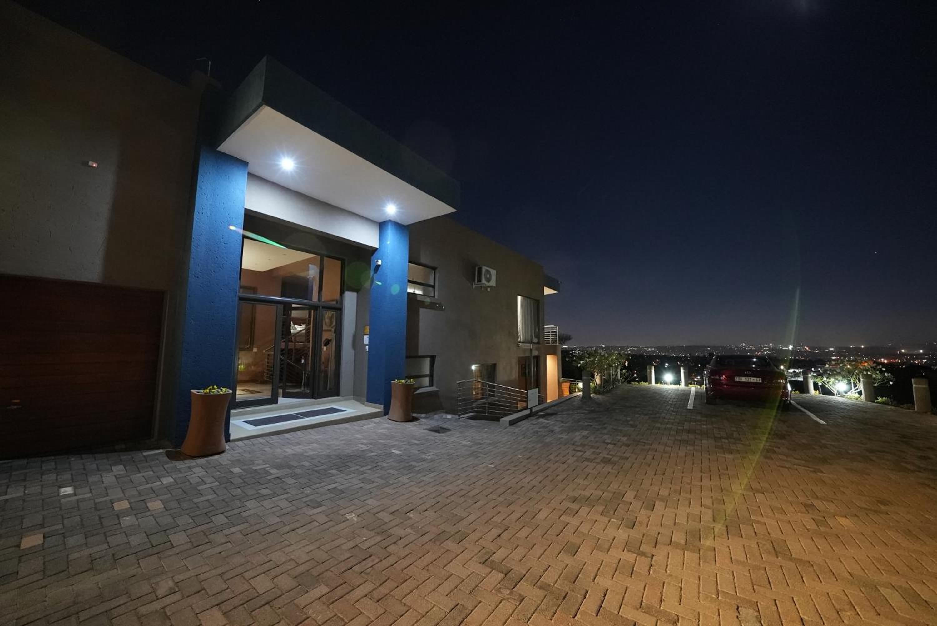 Over The Moon Guesthouse