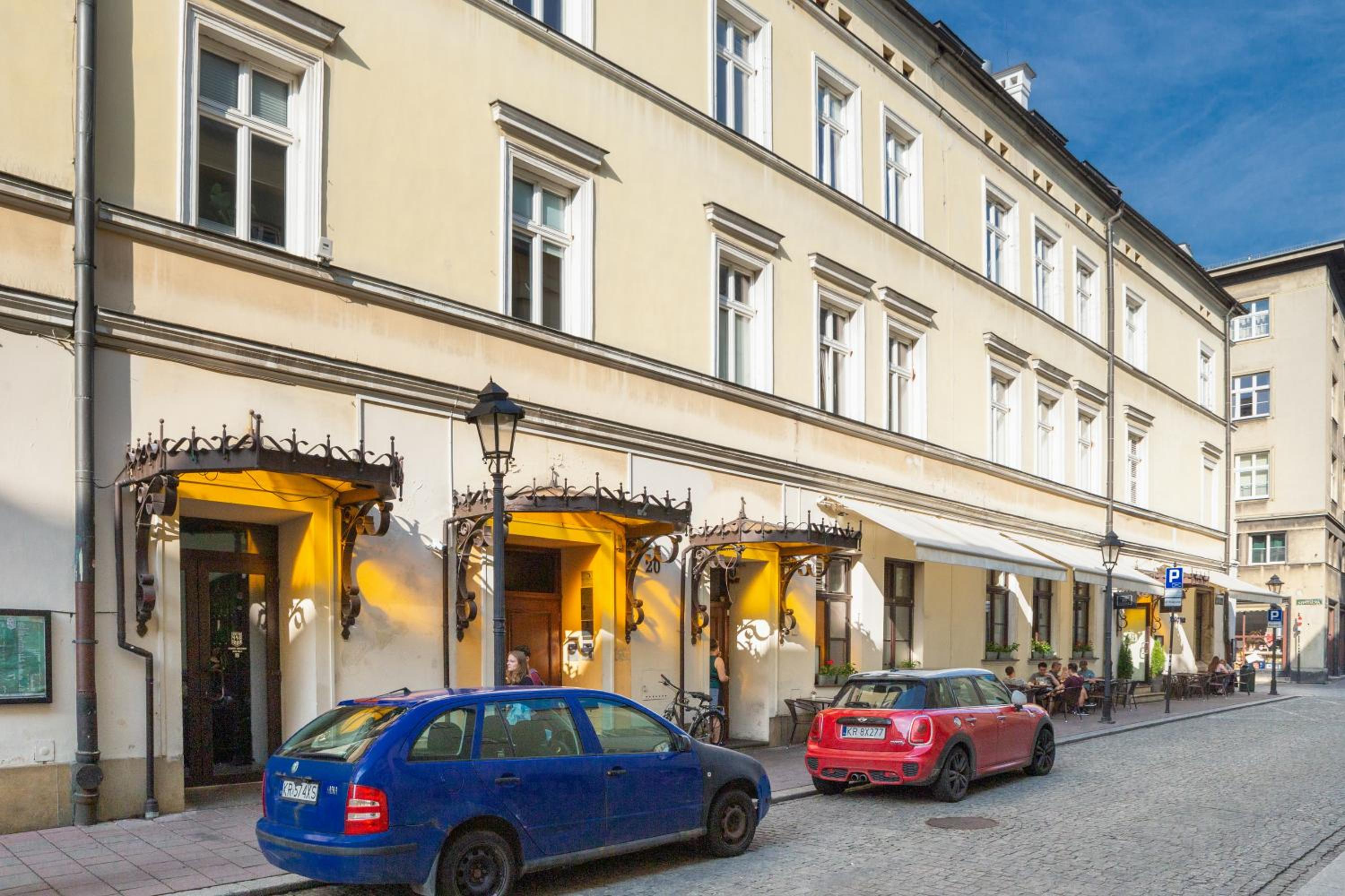 Tomasza Residence