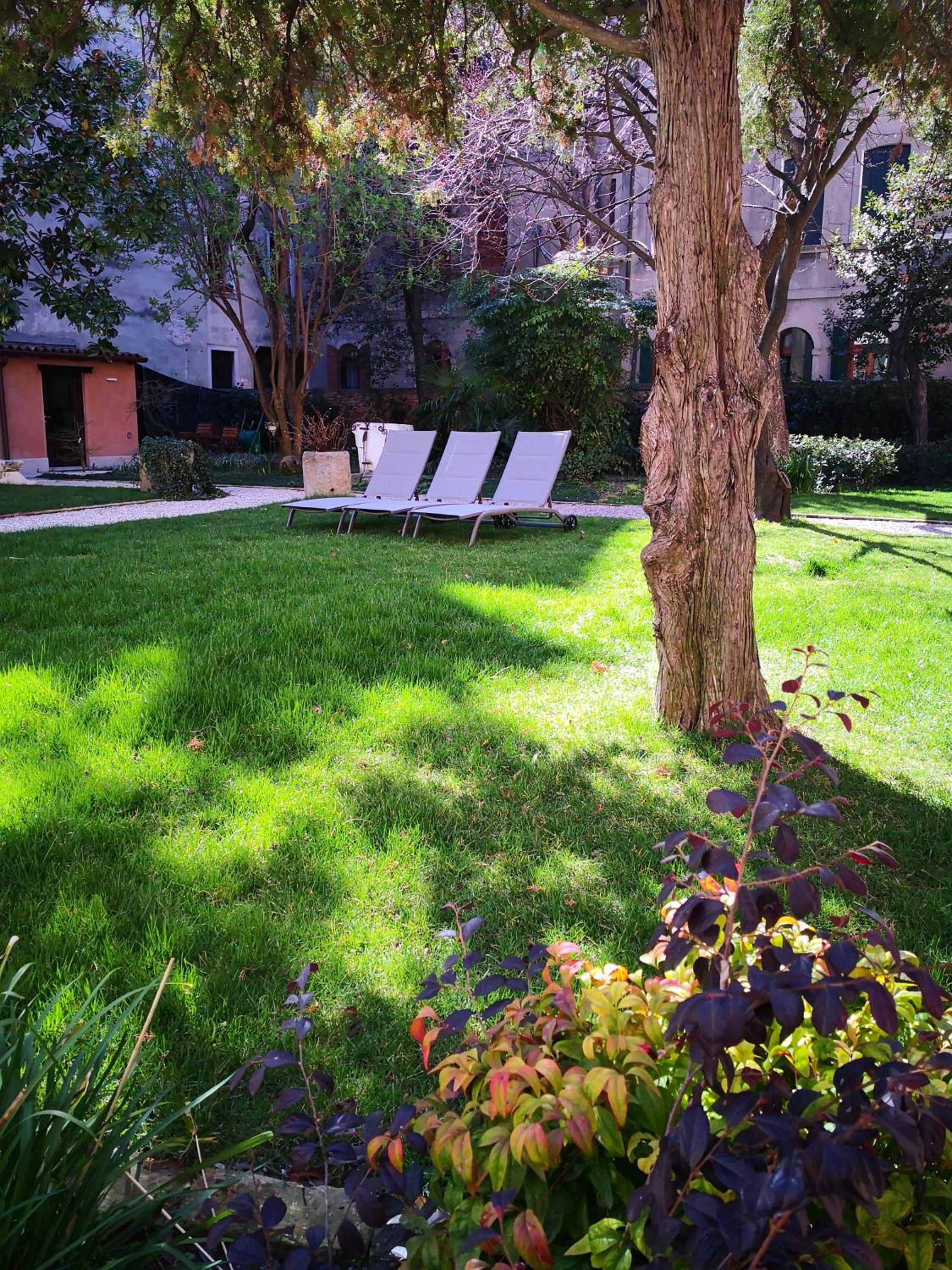Cinqueteste Luxury Home