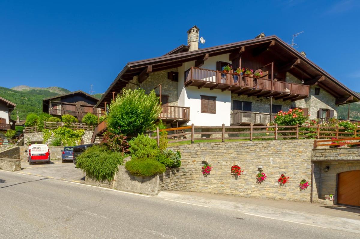 Luxury New Renovation Mont Blanc Views photo 4