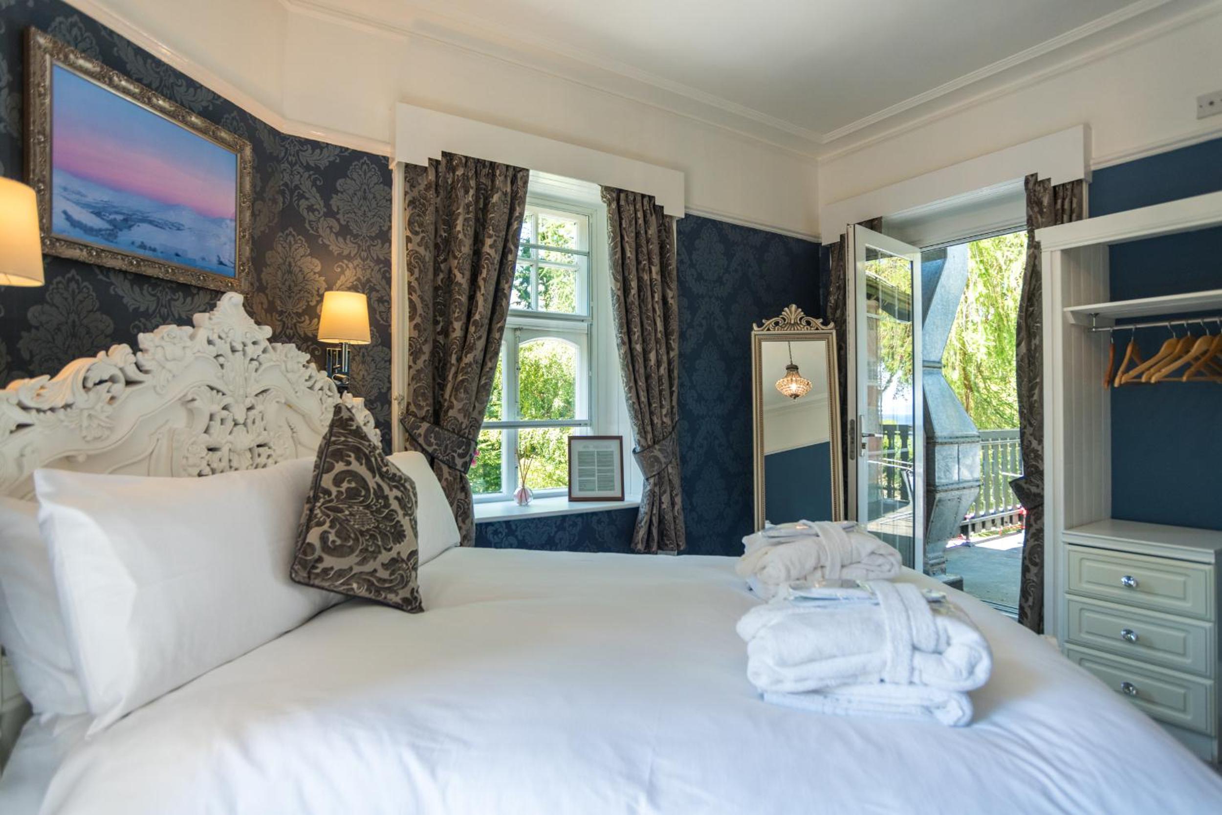Foyers Bay Country House view 3