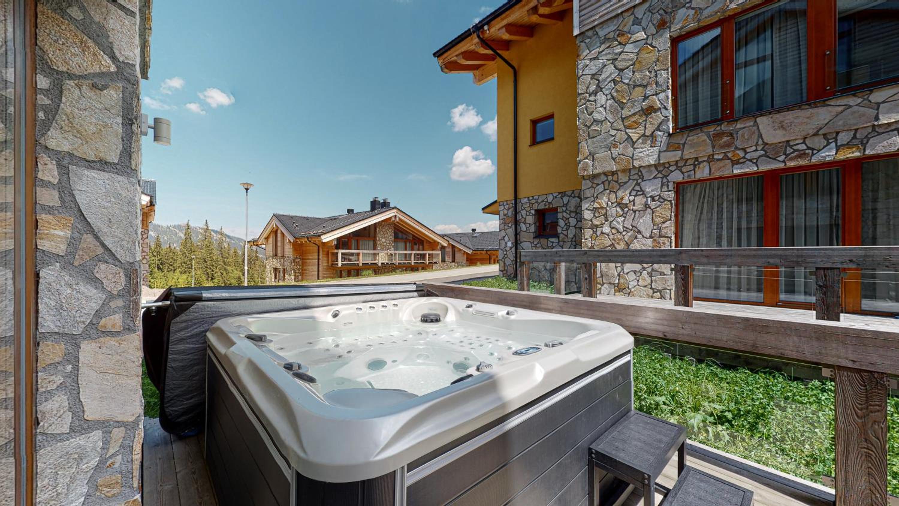Apartman Konifer - Jacuzzi - Ski In Ski Out view 4