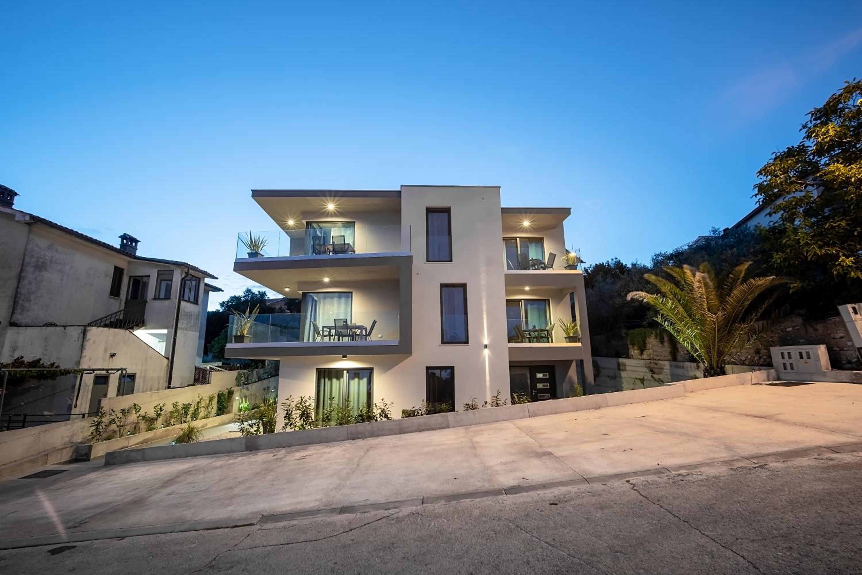 Villa Apartments Lela view 5
