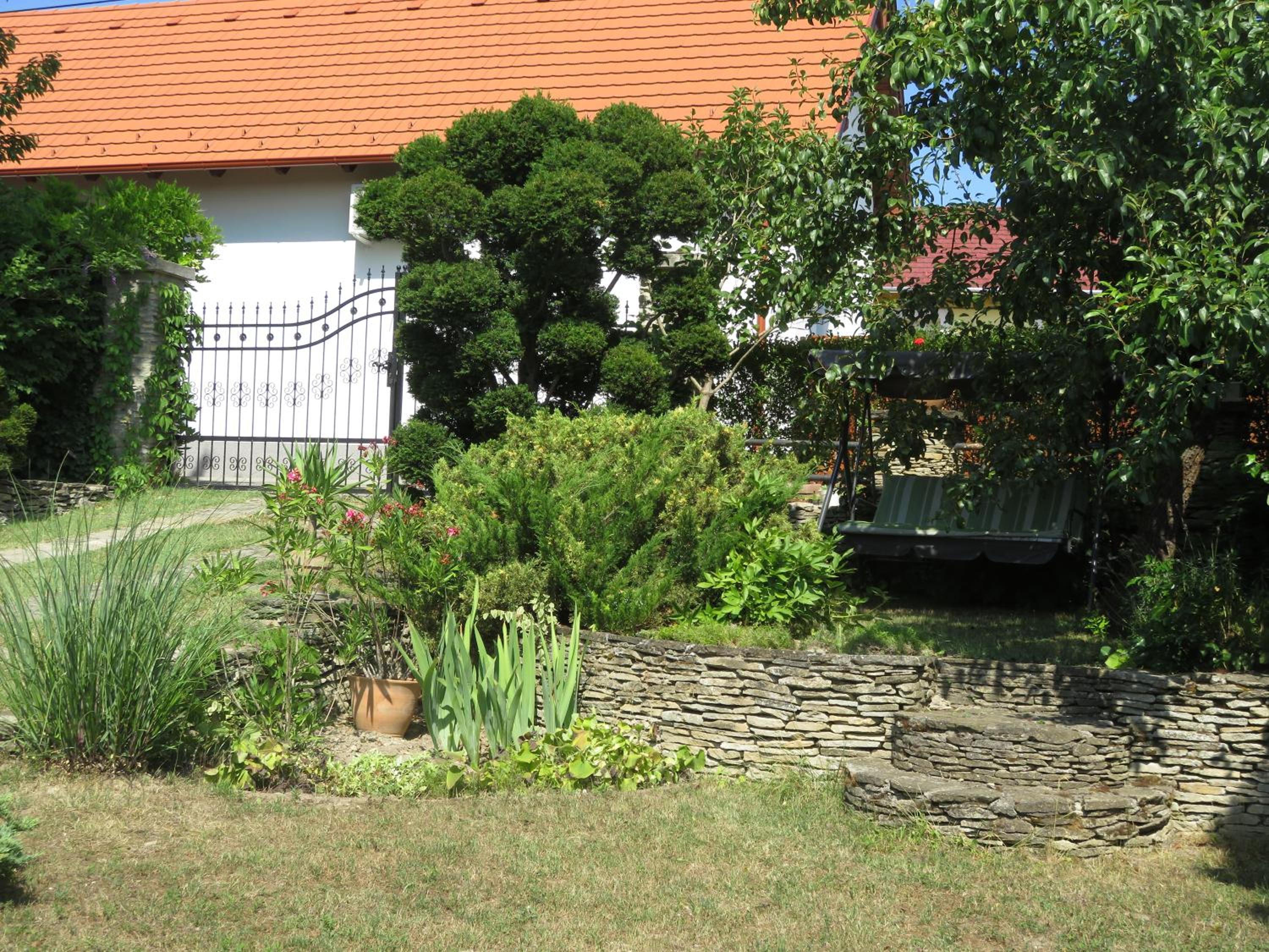 Photo 35