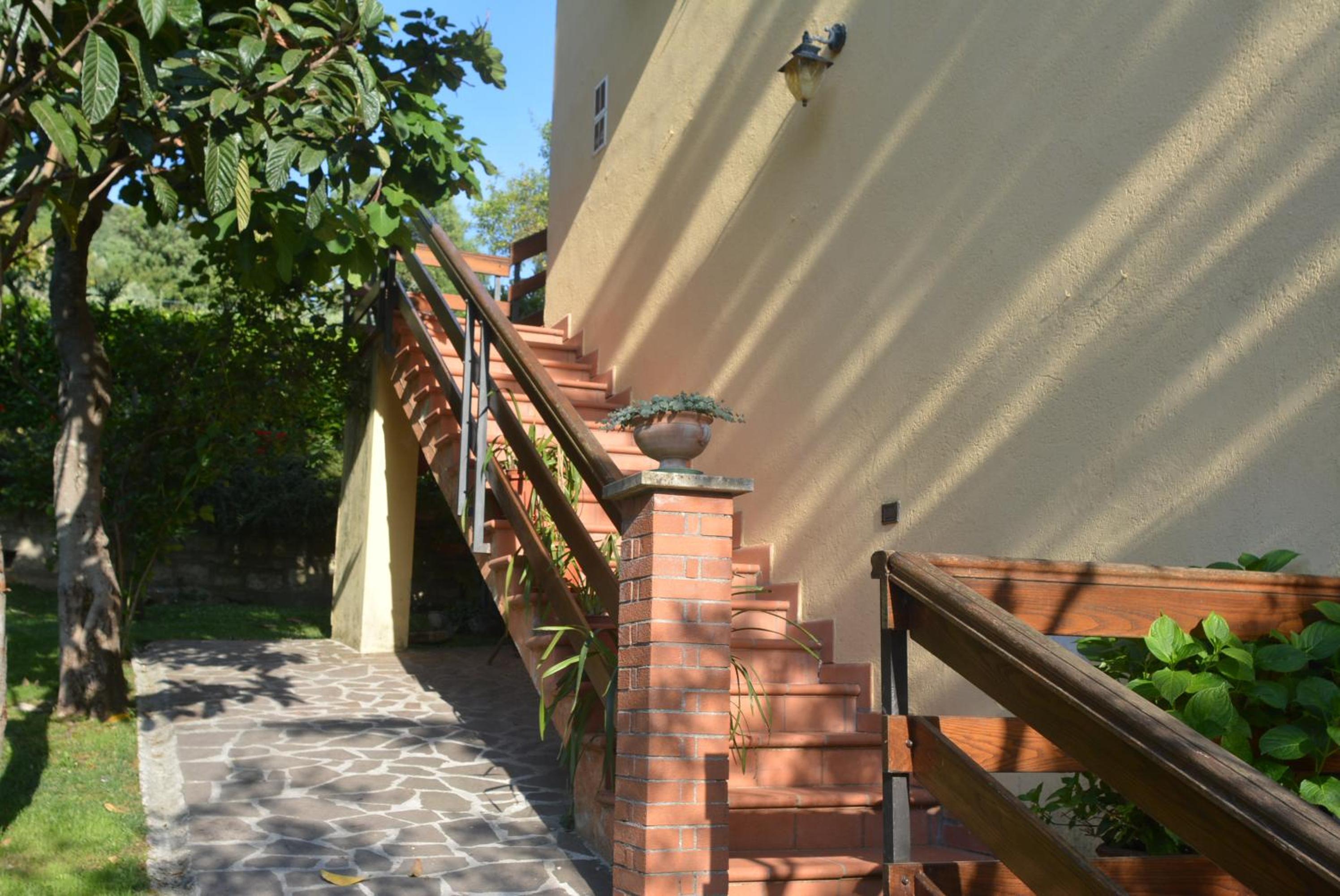 Villa Mischianti view 4