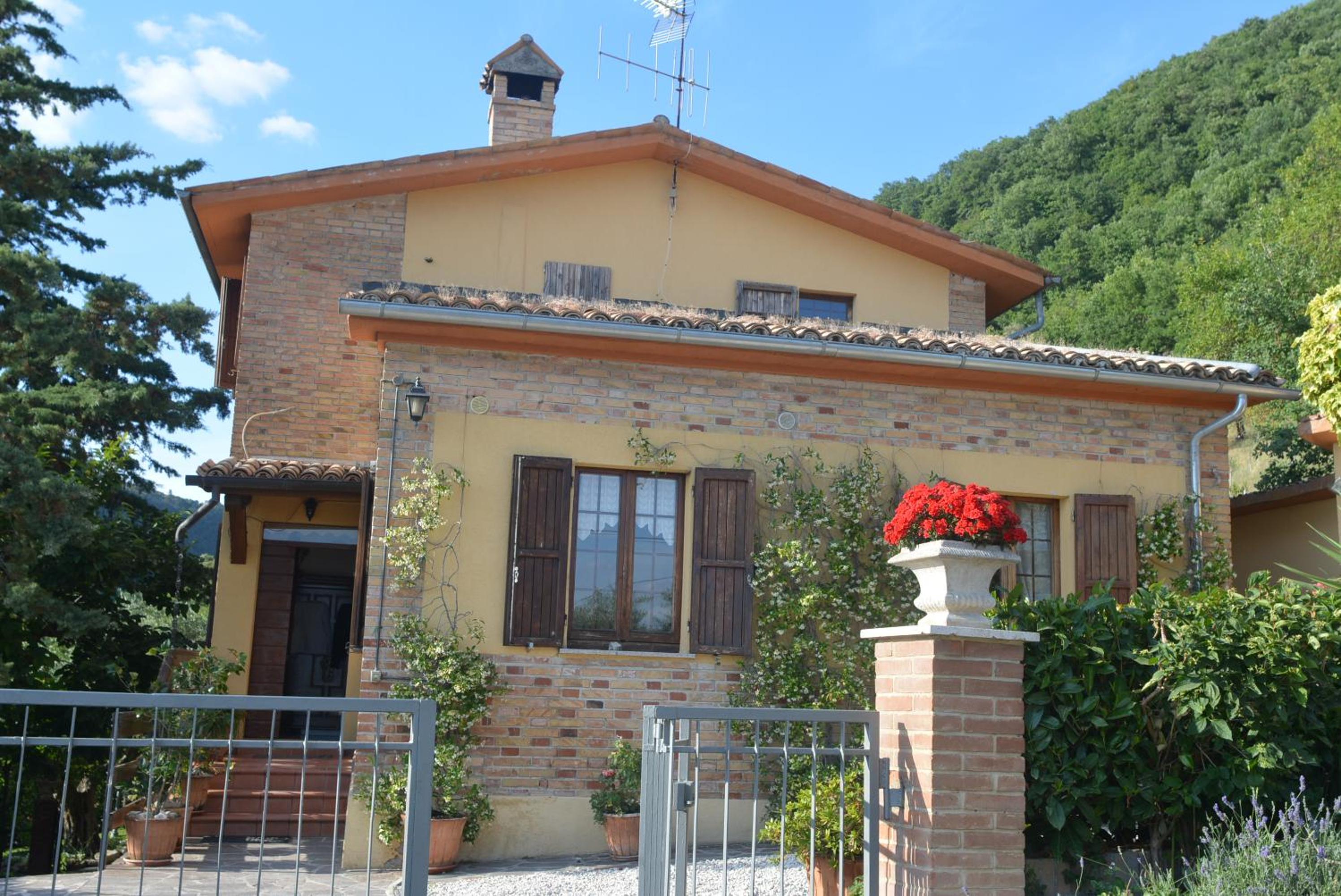 Villa Mischianti view 3