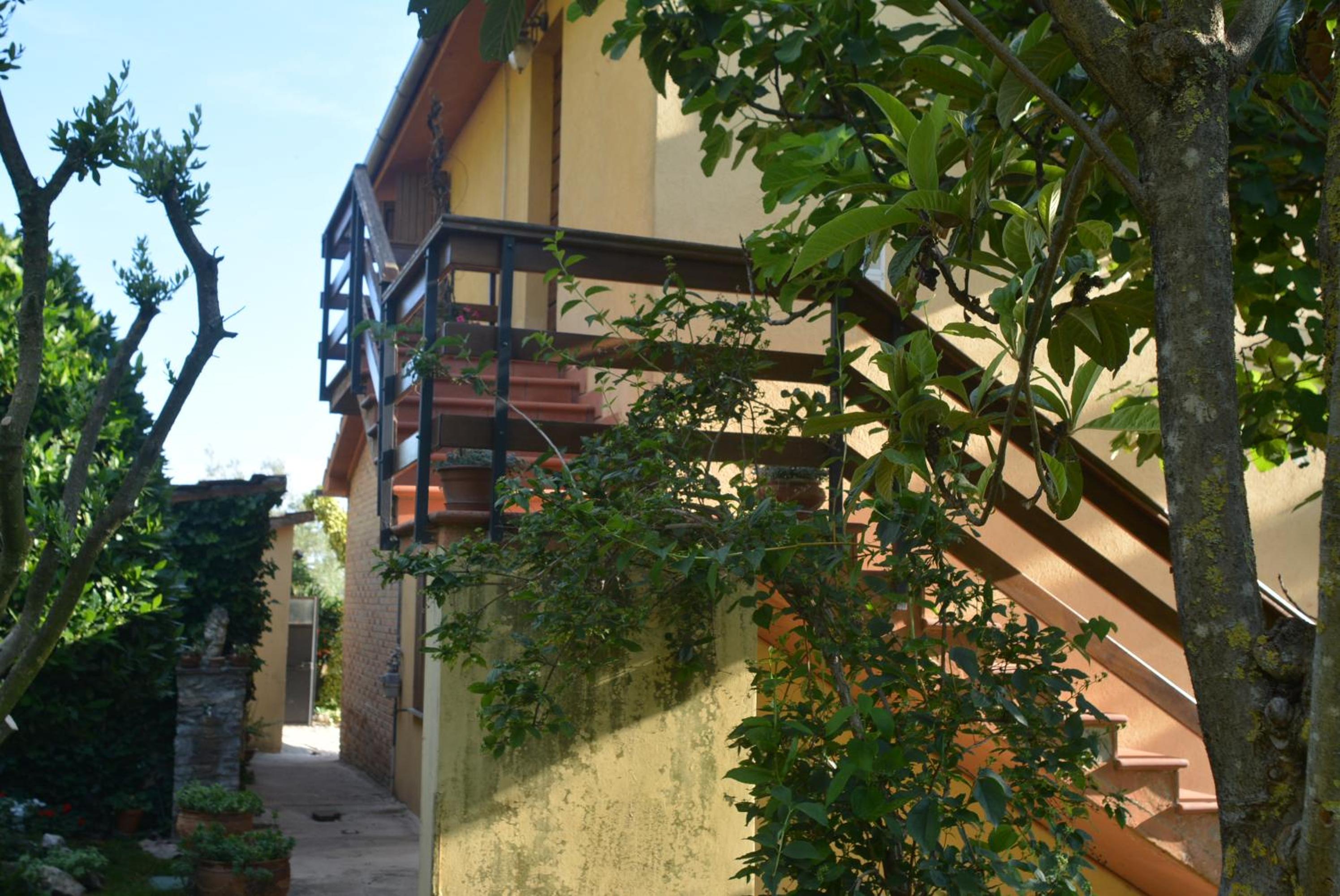 Villa Mischianti view 2