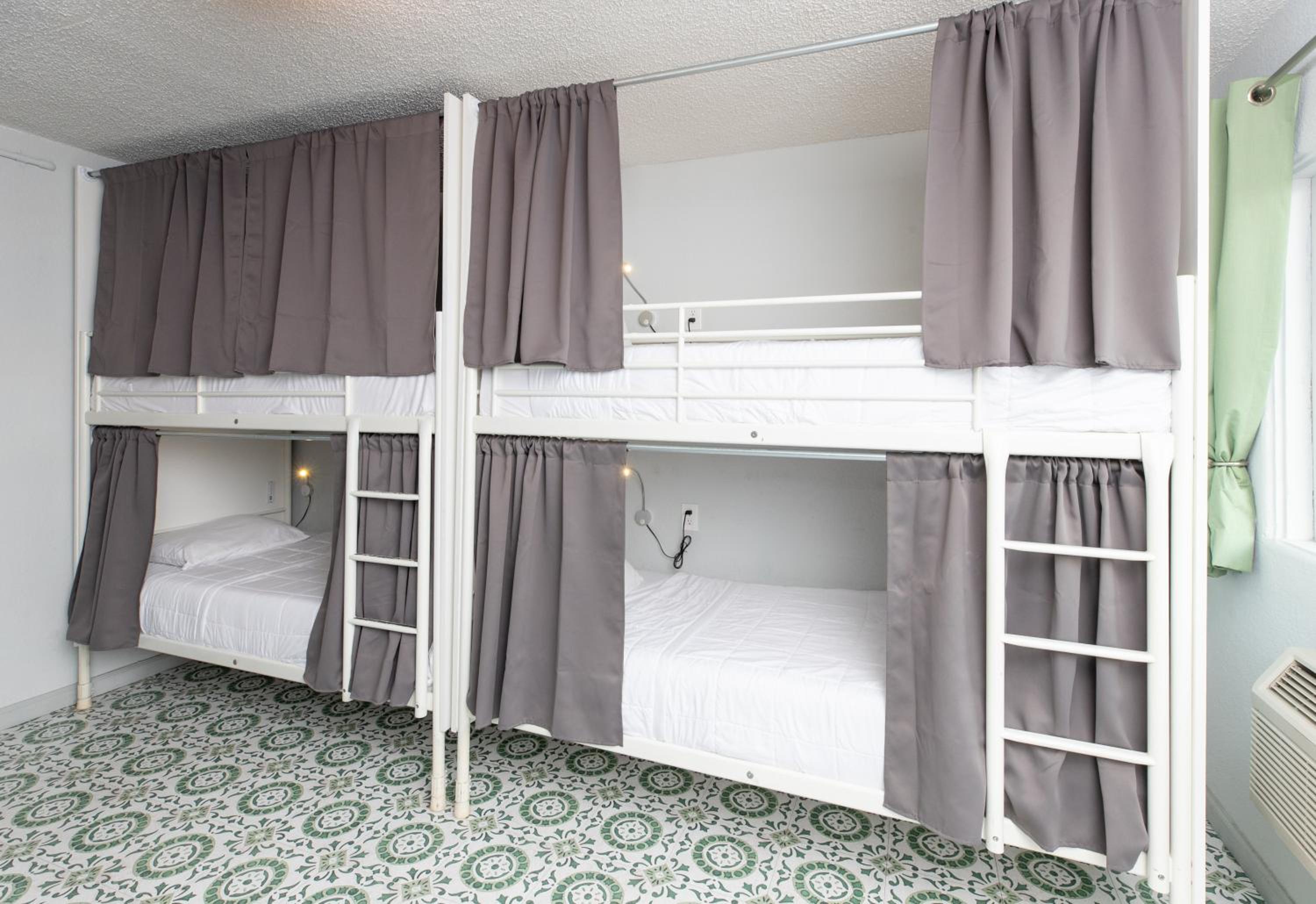 Bungalows Hostel