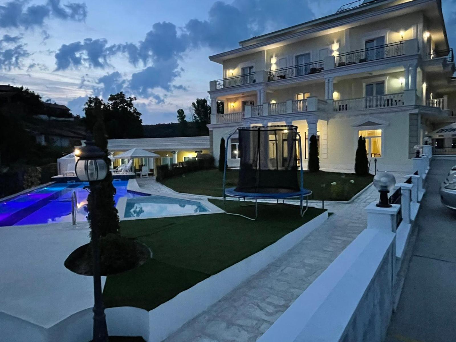 Hotel Aleksion Palace - Image 1