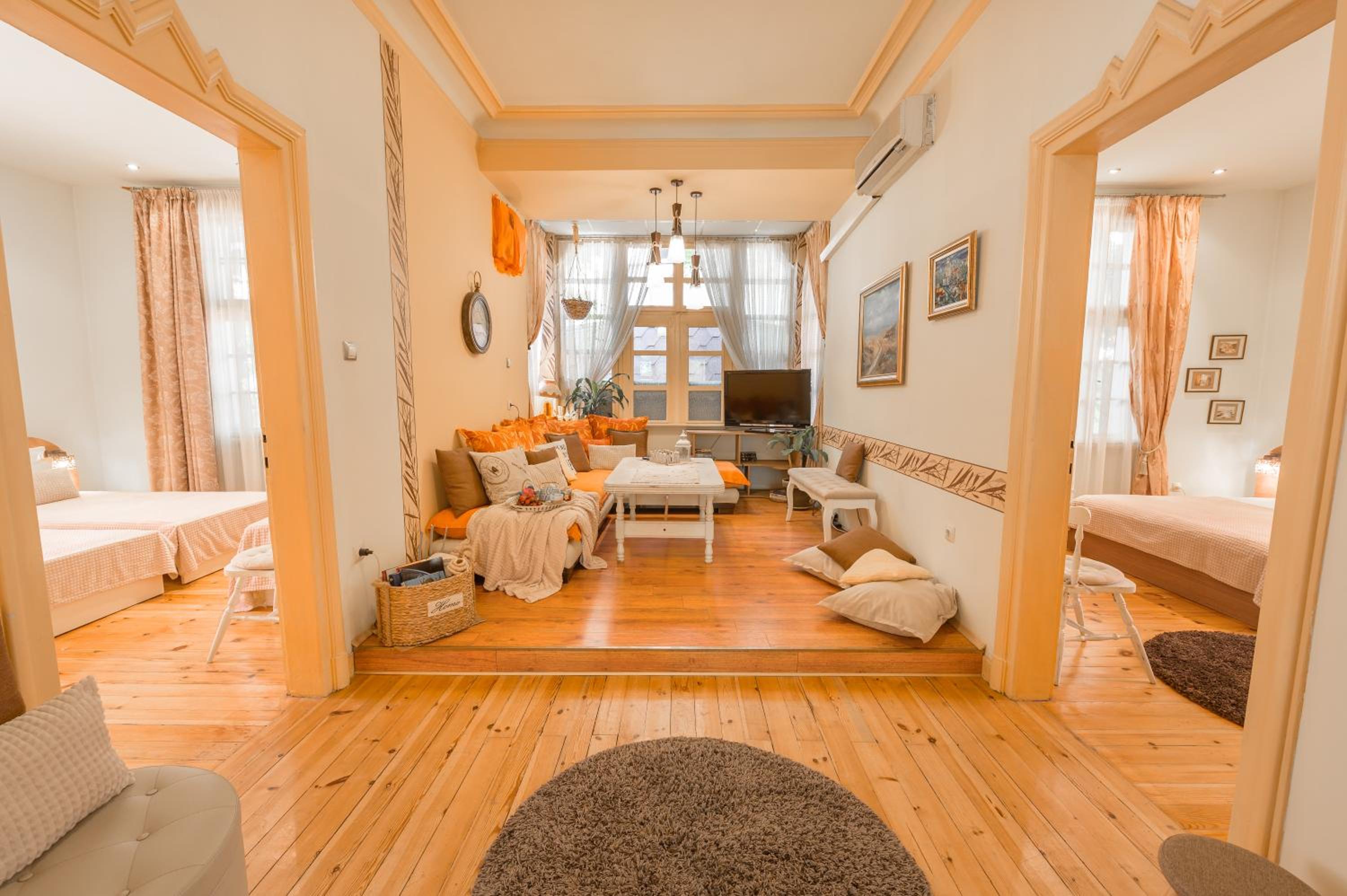 TOMOVI HOME - Three bedrooms City center
