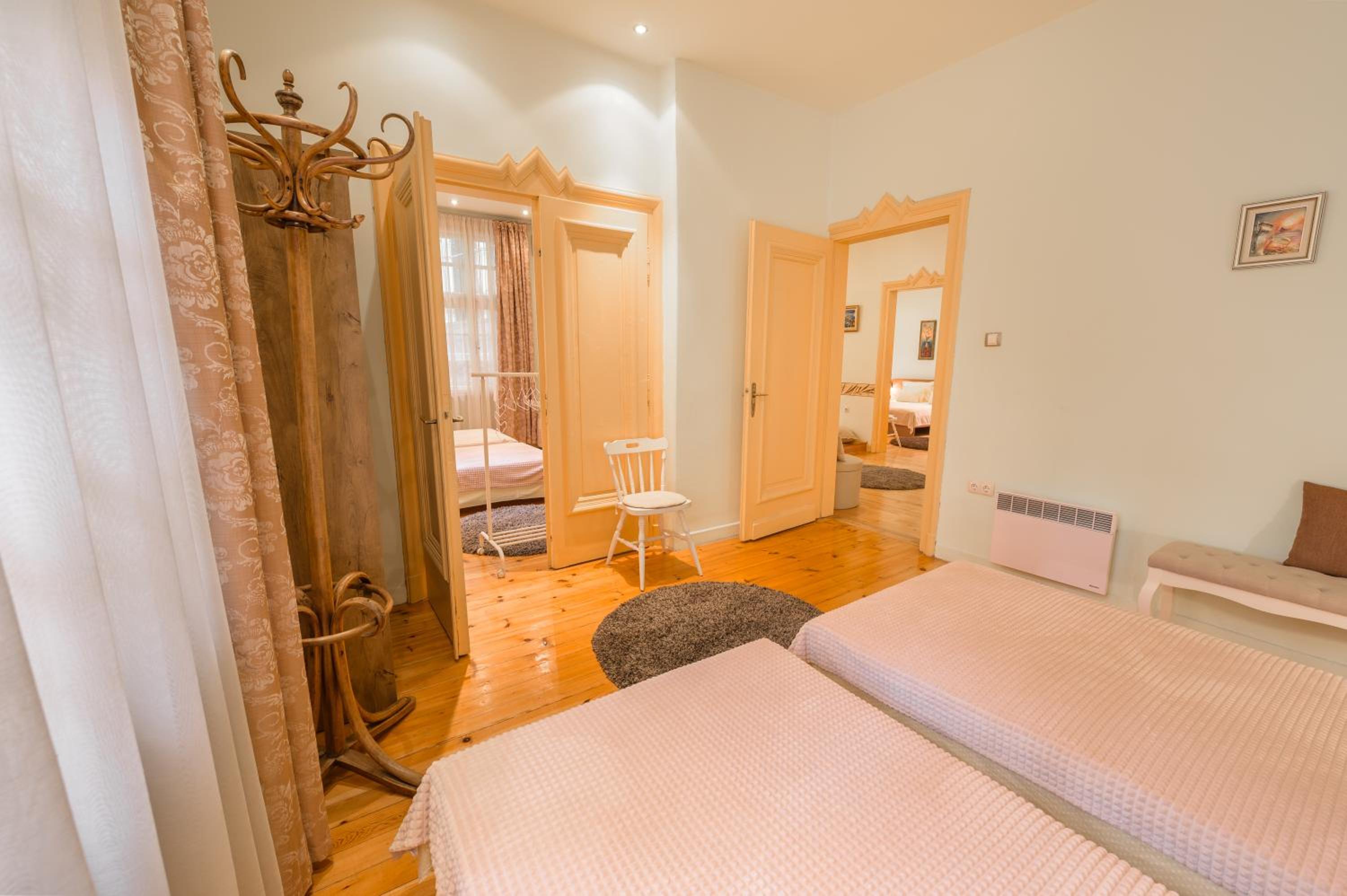 TOMOVI HOME - Three bedrooms City center