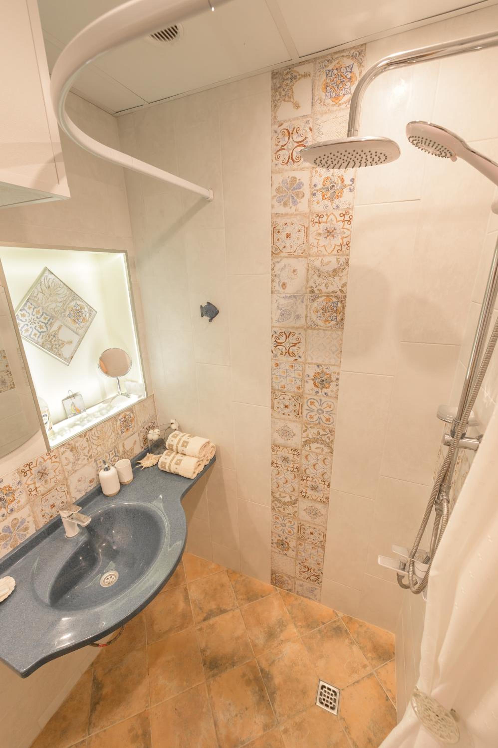 TOMOVI HOME - Three bedrooms City center