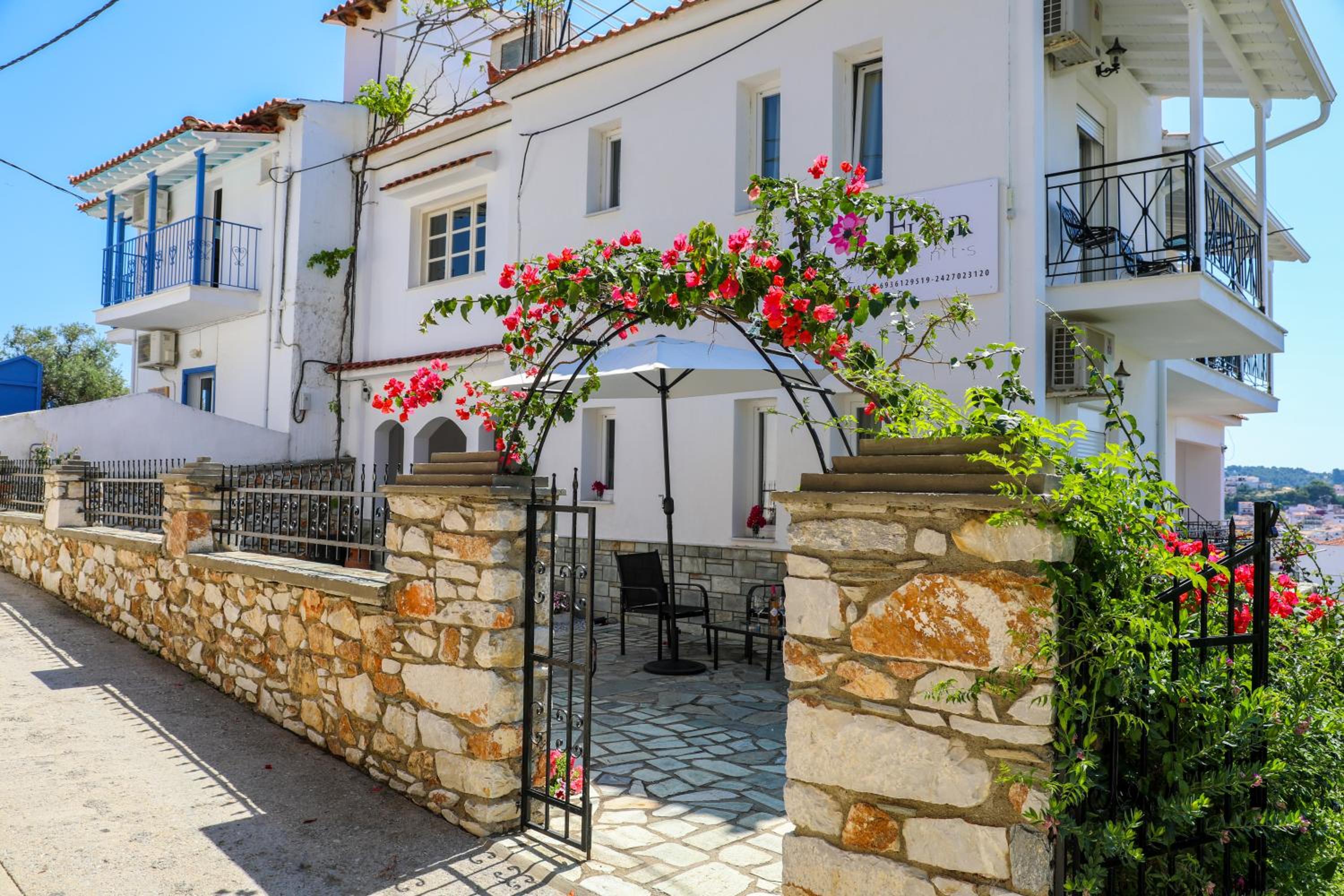 Hotel La FLEUR apartments