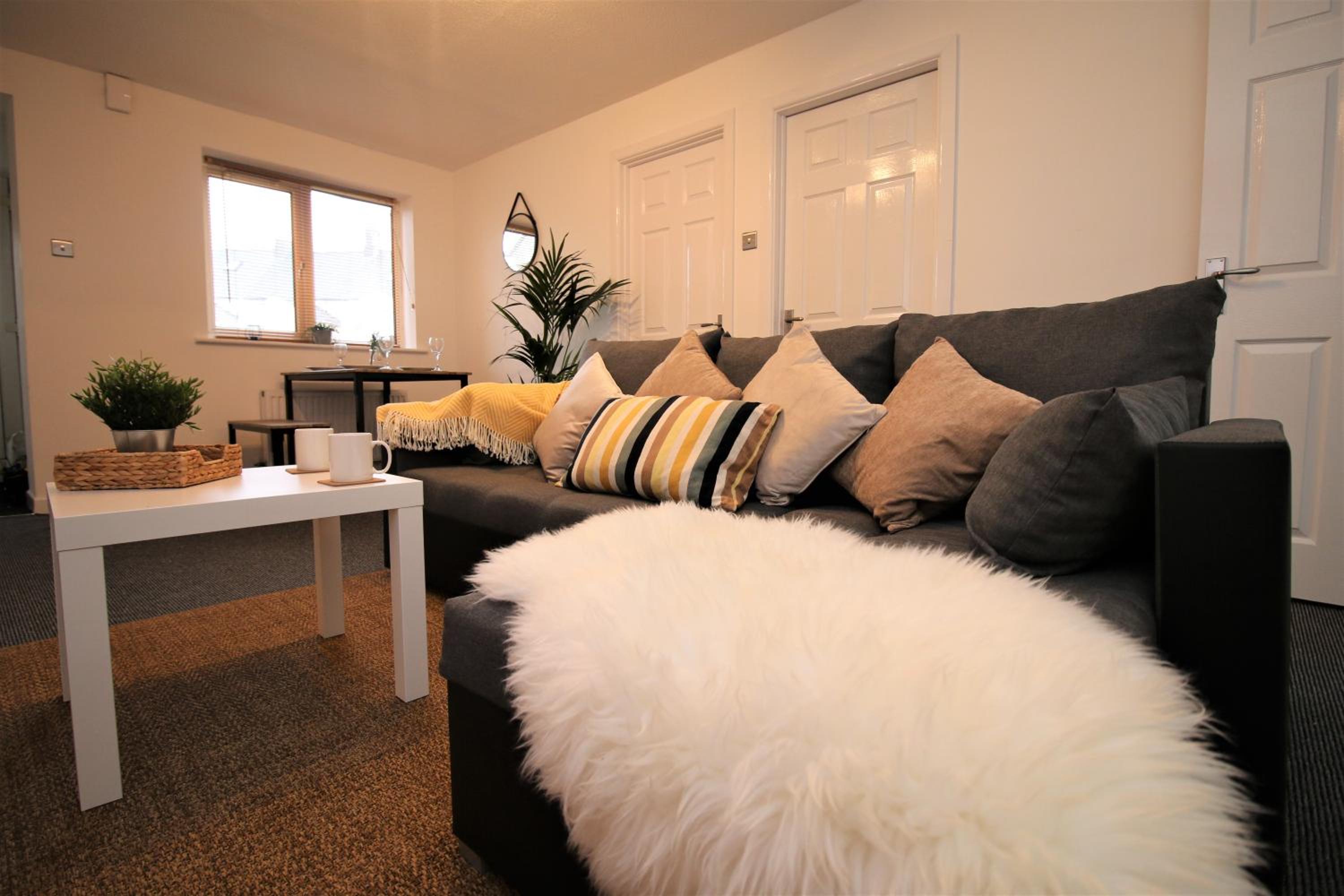 Thesiger Court Apartments - Free Private Parking - by Property Promise view 5