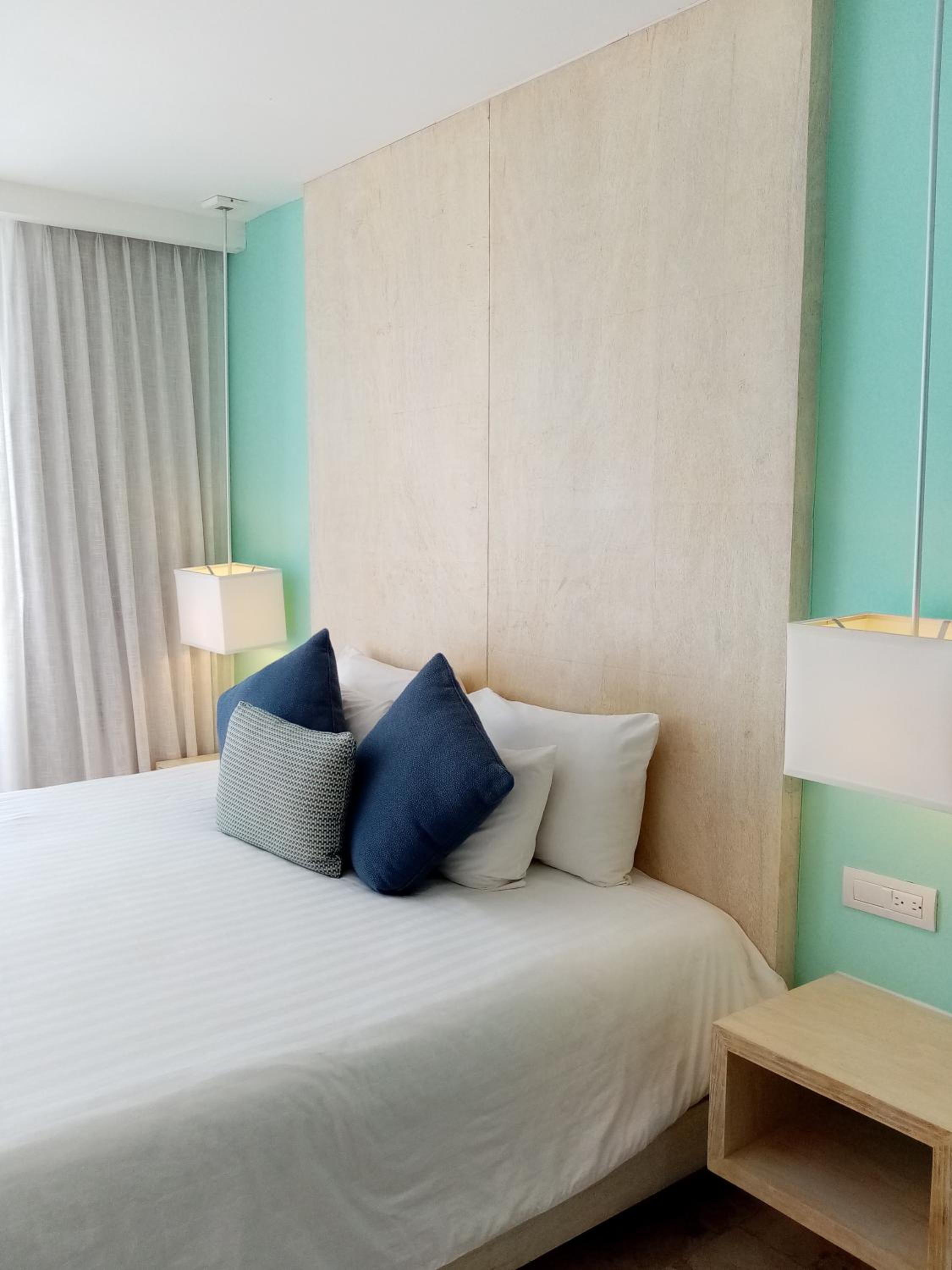 Anah Suites