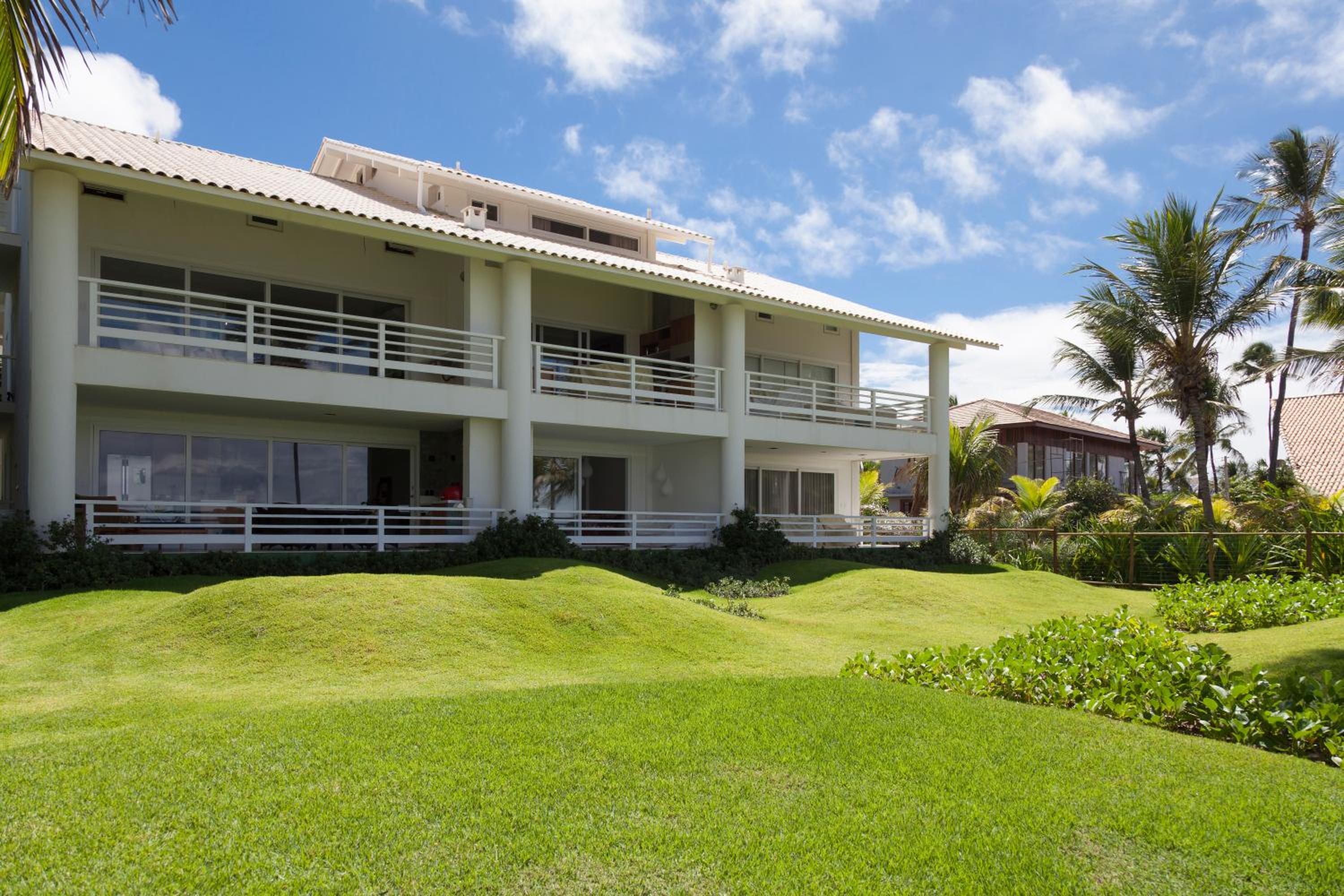 Apartamento Luxuoso à Beira-mar em Praia do Forte