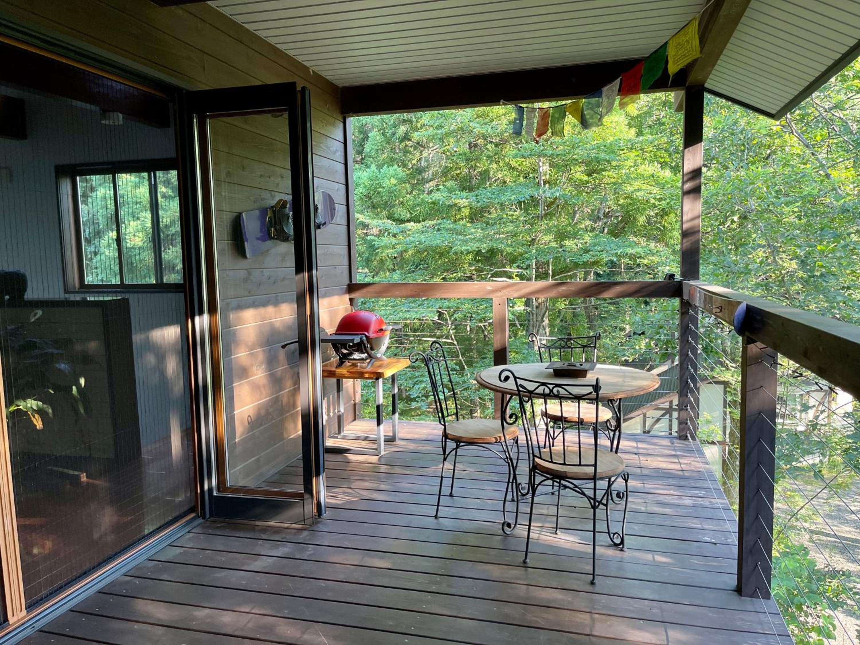 Bears Den Mountain Lodge