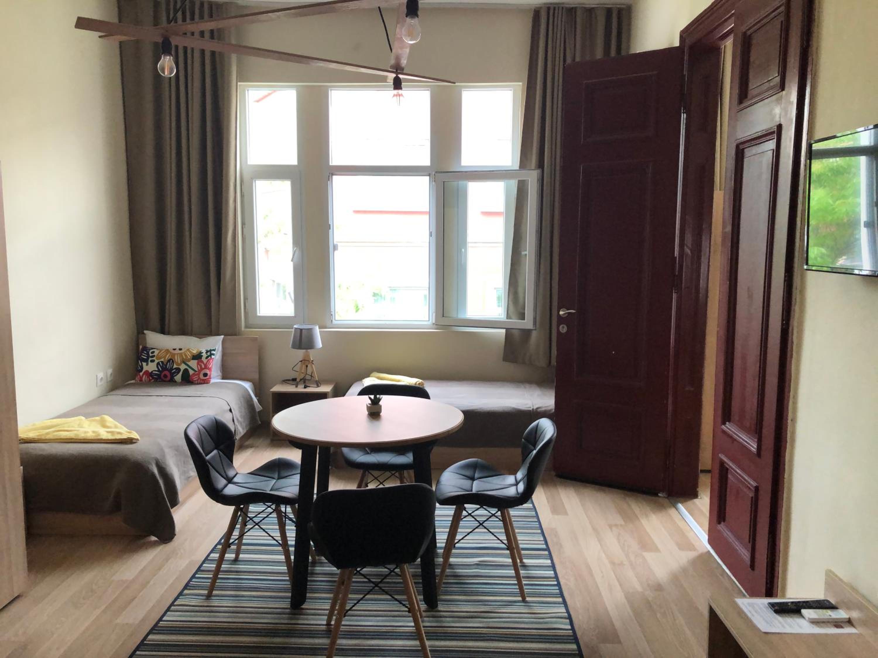 SKYLER GUEST HOUSE