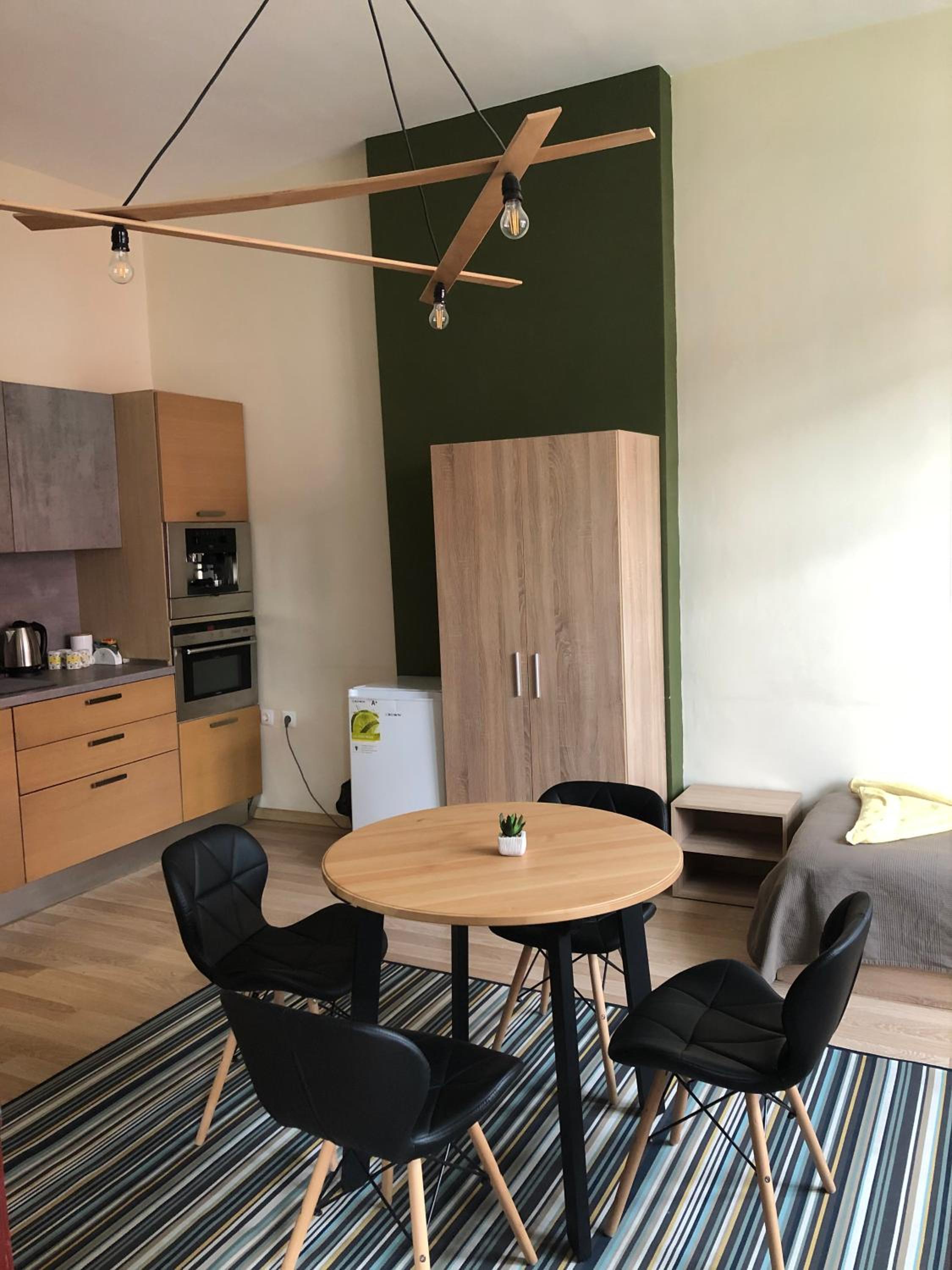 SKYLER GUEST HOUSE