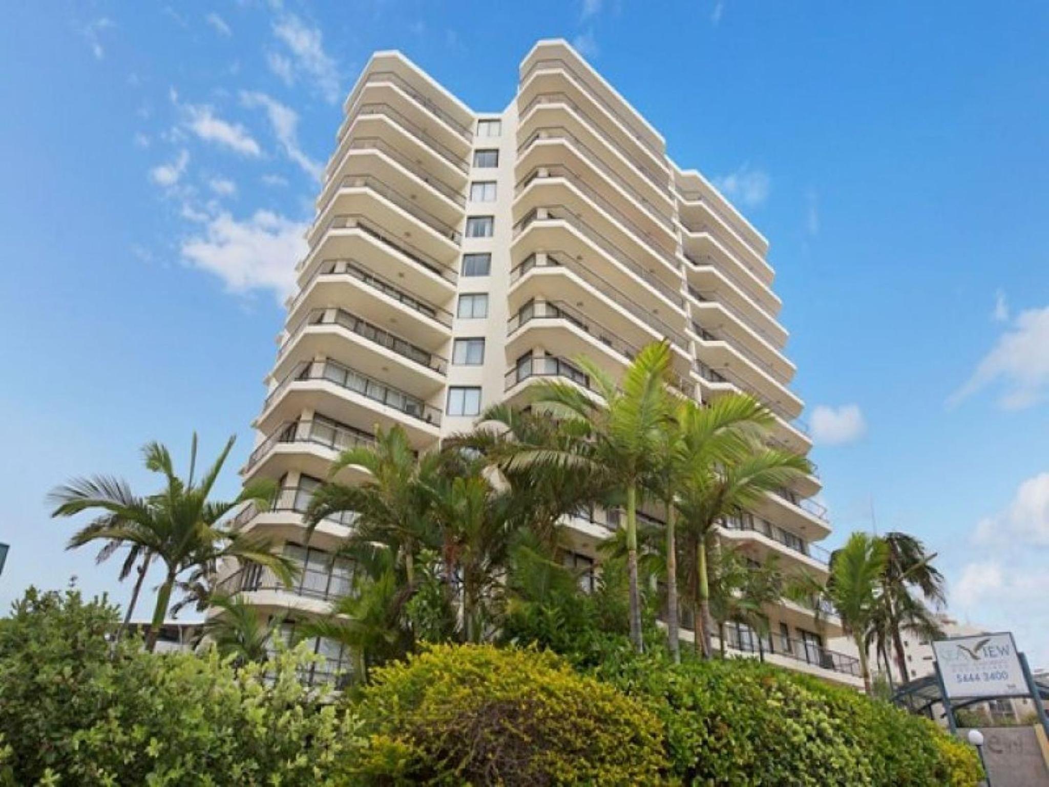 Beach front, Central, Luxurious 2 bed apartment