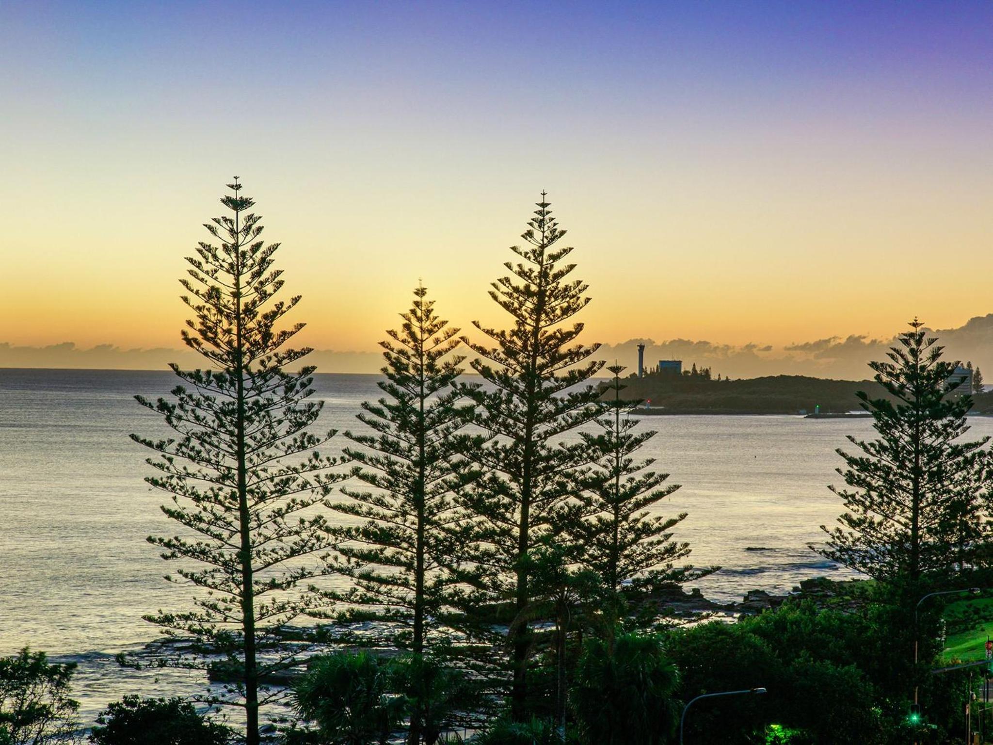Beach front, Central, Luxurious 2 bed apartment
