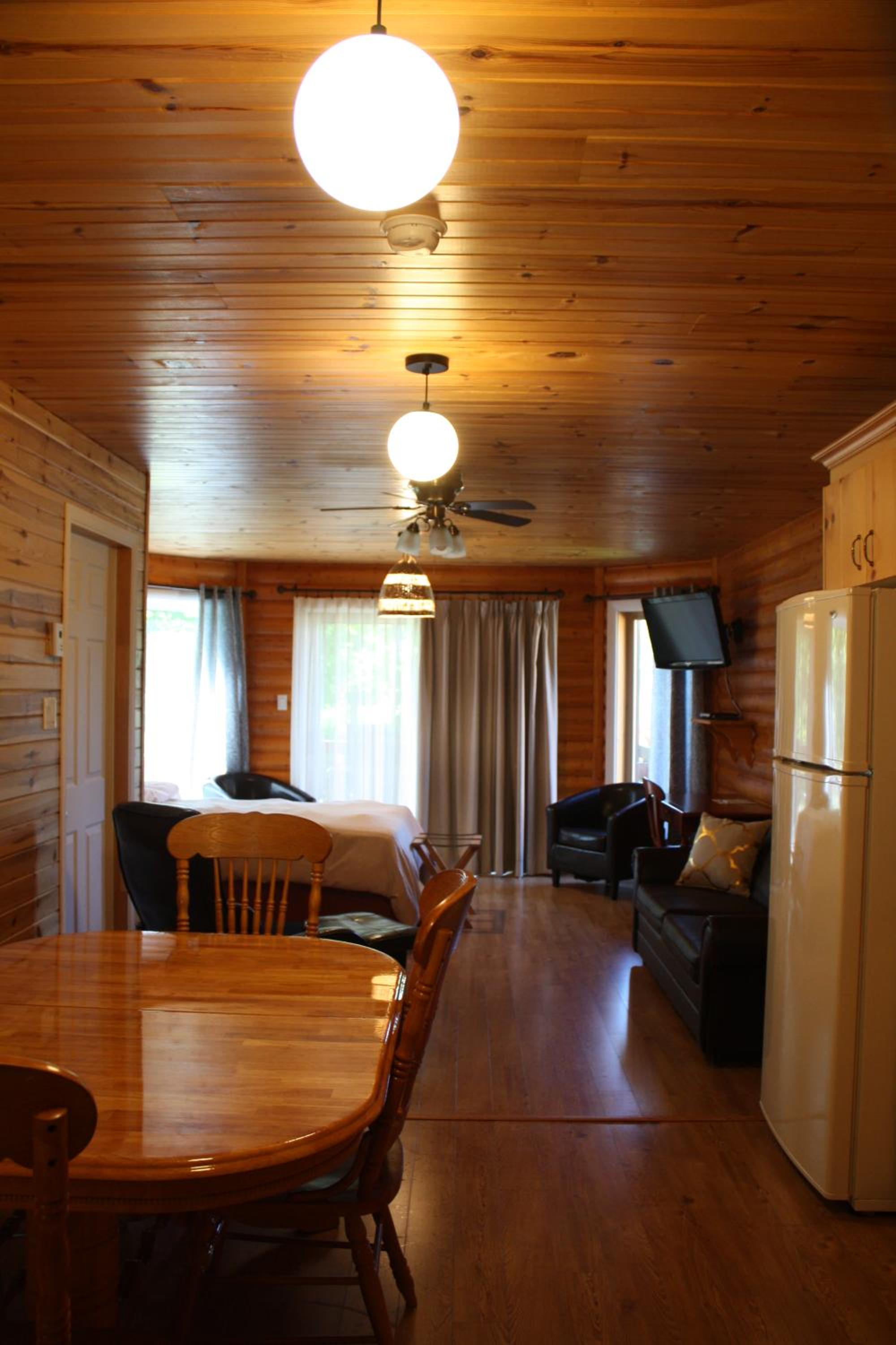 Chalets et Spa Lac Saint-Jean