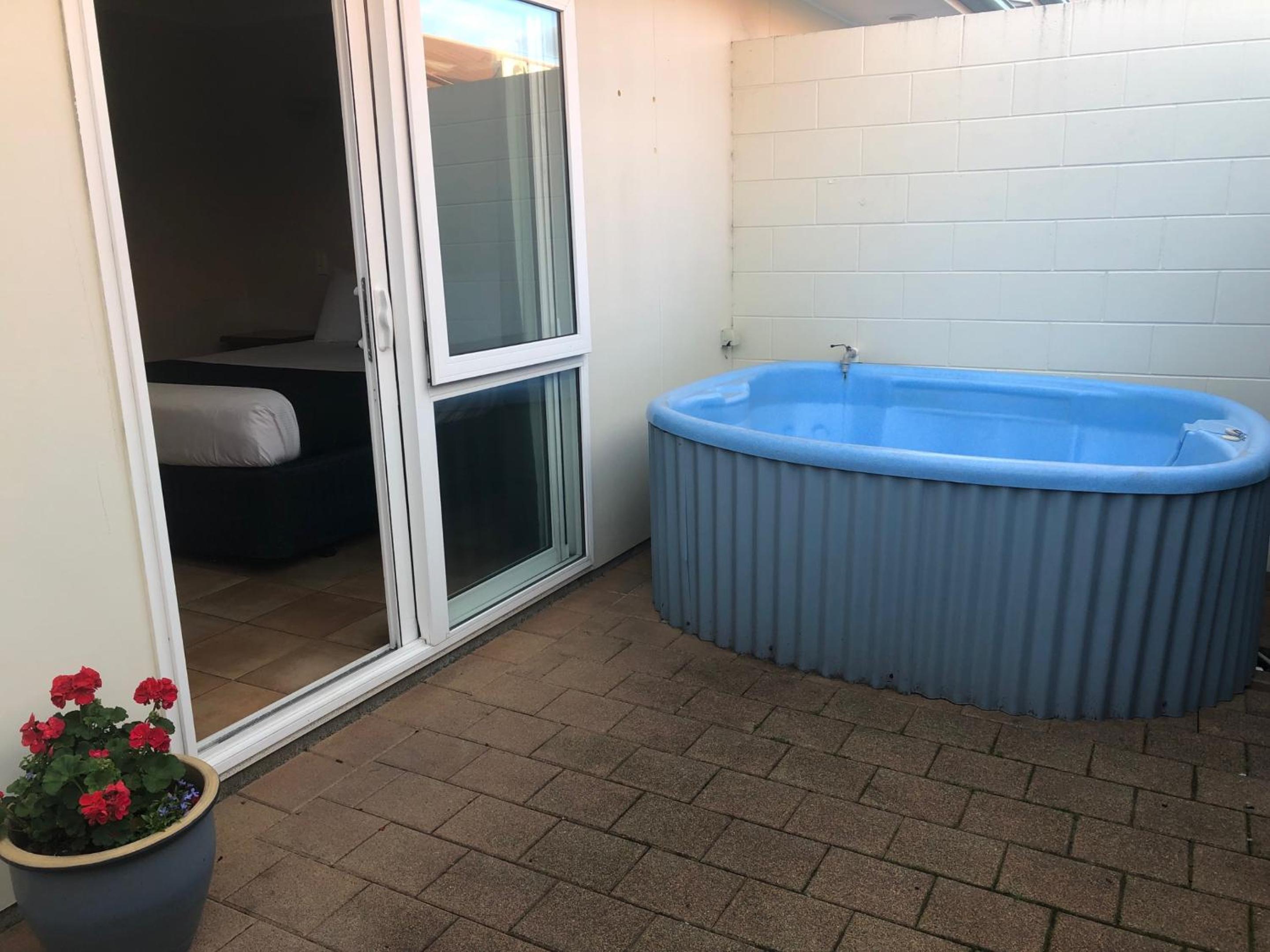 Cottage Park Thermal Motel