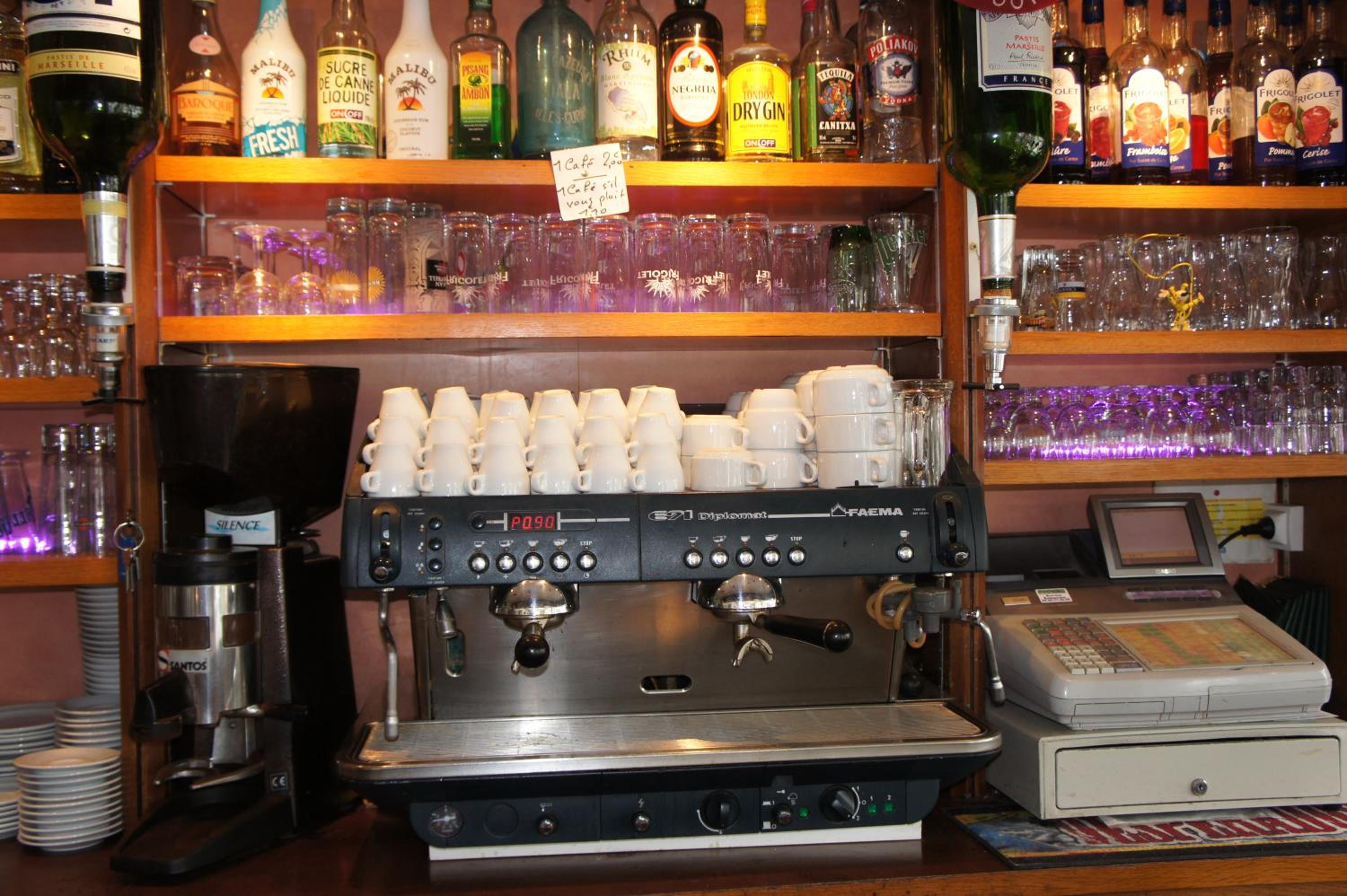 bar