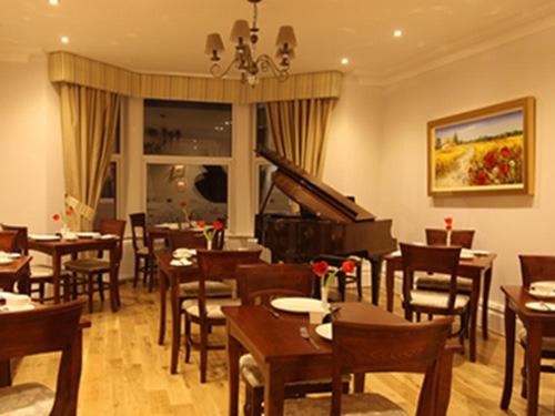 The Redstone Guesthouse view 5