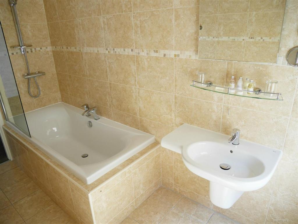 Photo 31