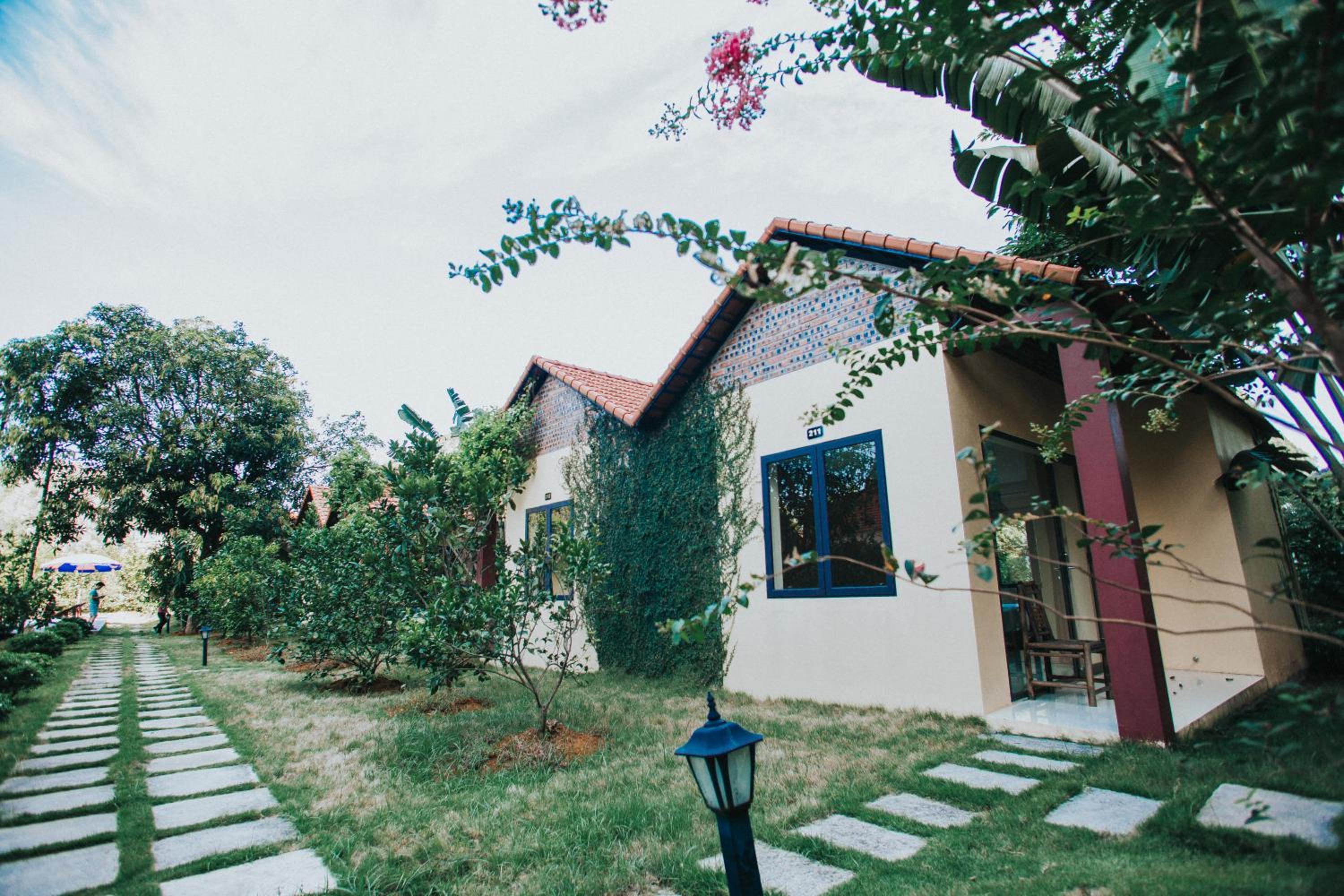 Trang An Retreat